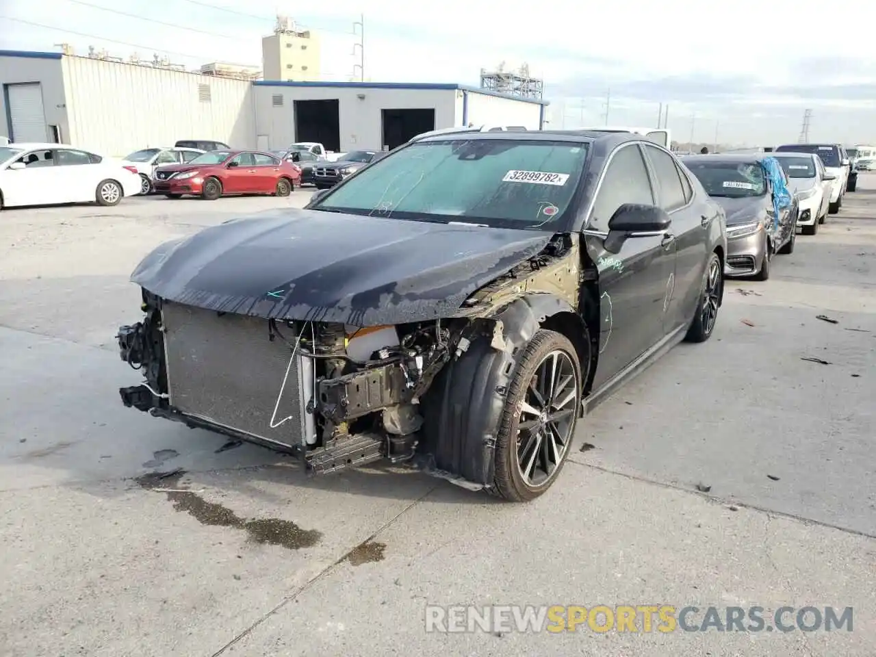 2 Photograph of a damaged car 4T1B61HKXKU846310 TOYOTA CAMRY 2019