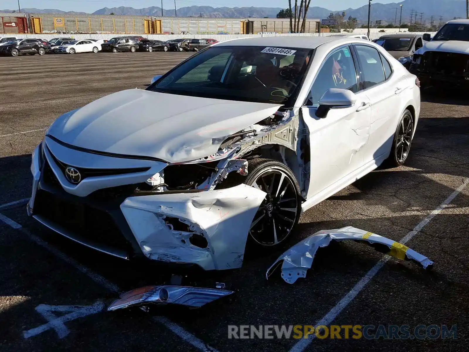 2 Photograph of a damaged car 4T1B61HKXKU852575 TOYOTA CAMRY 2019