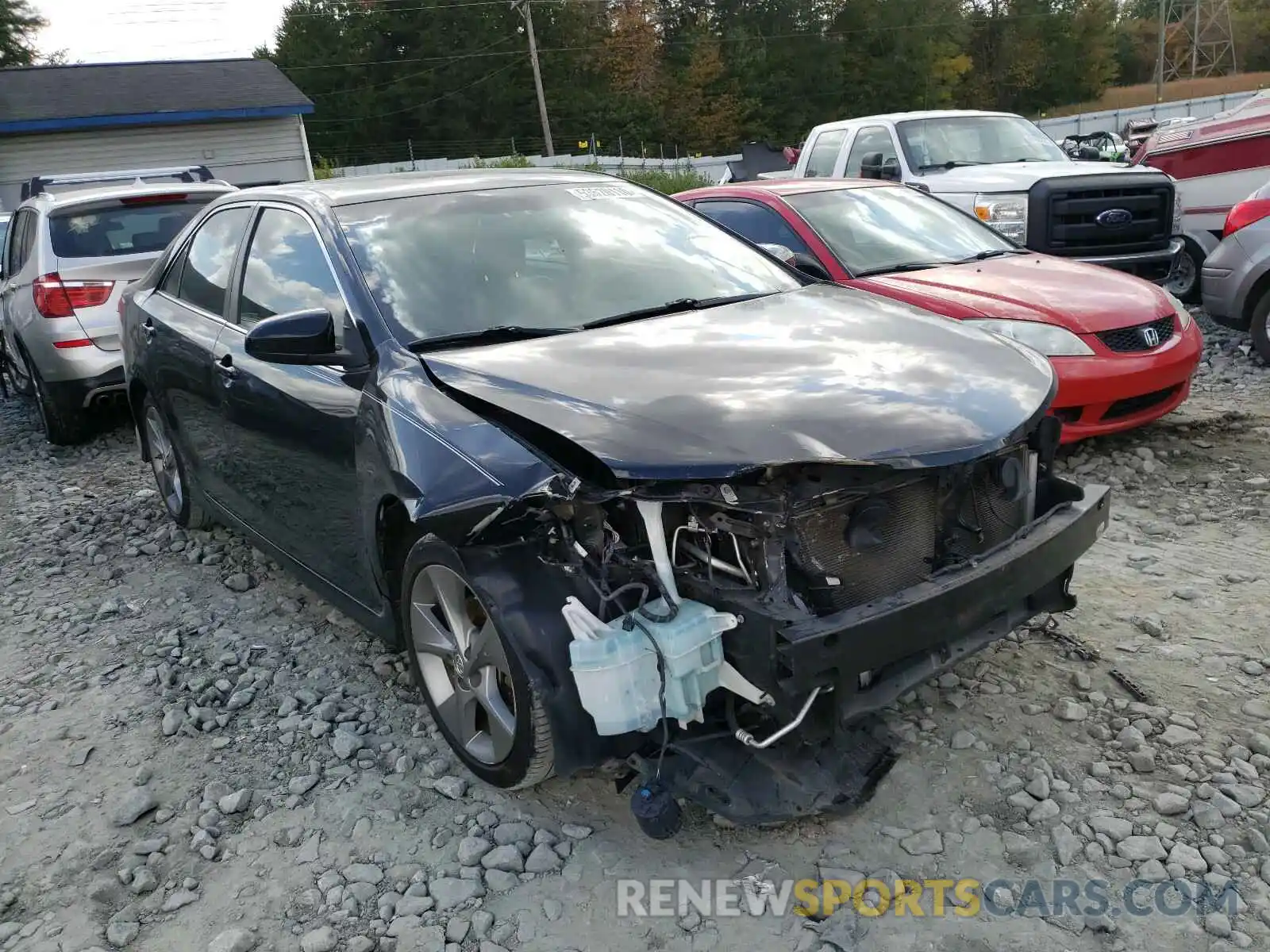 1 Photograph of a damaged car 4T1BK1FKXEU539464 TOYOTA CAMRY 2019