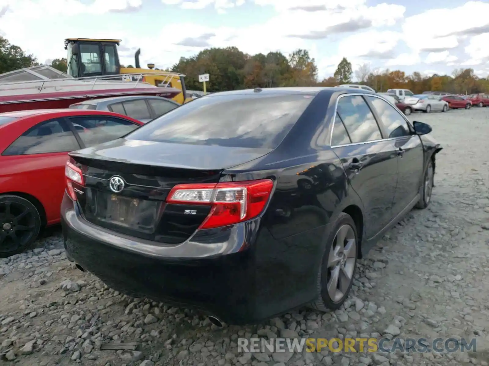 4 Photograph of a damaged car 4T1BK1FKXEU539464 TOYOTA CAMRY 2019