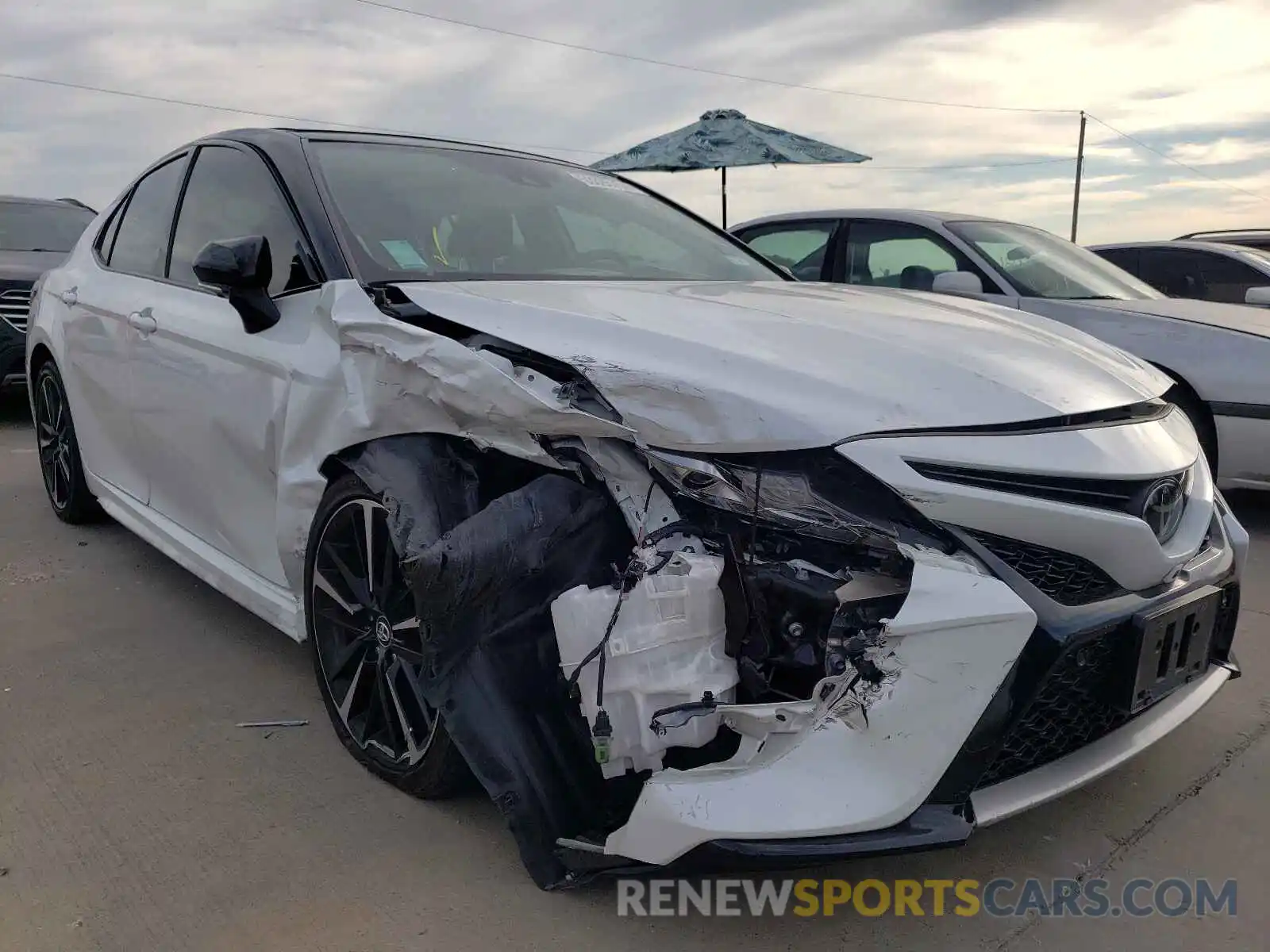 1 Photograph of a damaged car 4T1BZ1HK0KU022503 TOYOTA CAMRY 2019