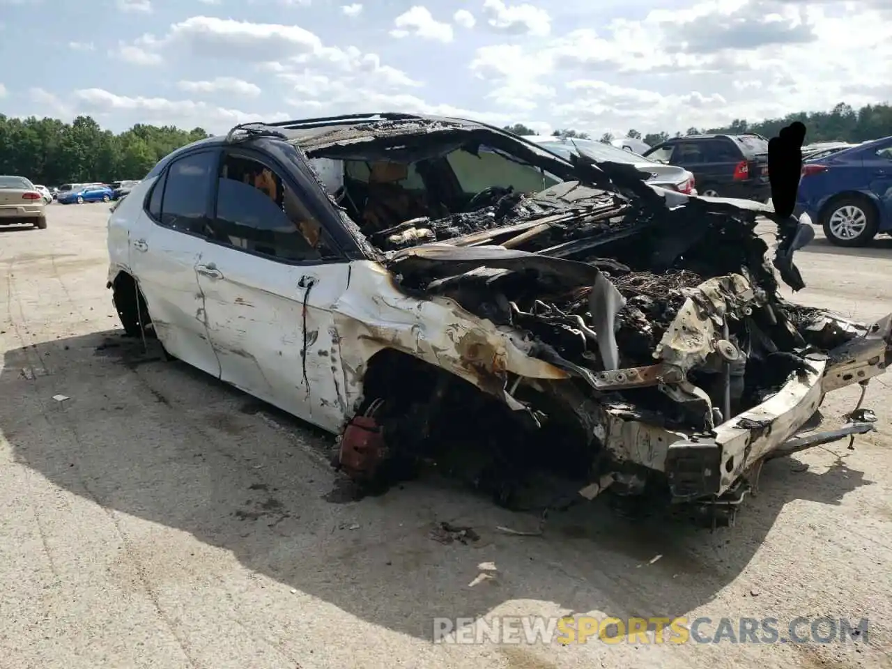 1 Photograph of a damaged car 4T1BZ1HK0KU023554 TOYOTA CAMRY 2019