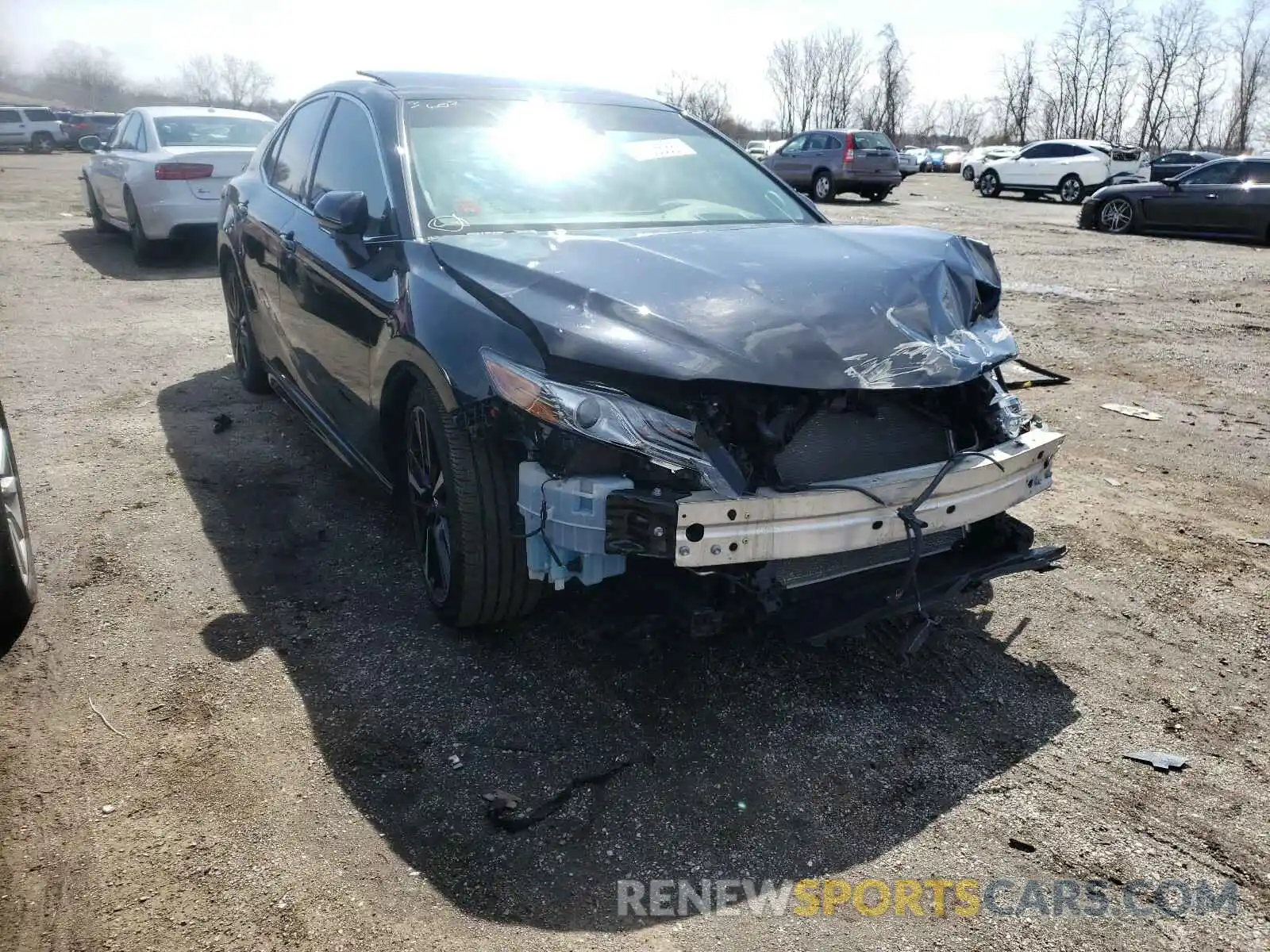 1 Photograph of a damaged car 4T1BZ1HK0KU026292 TOYOTA CAMRY 2019