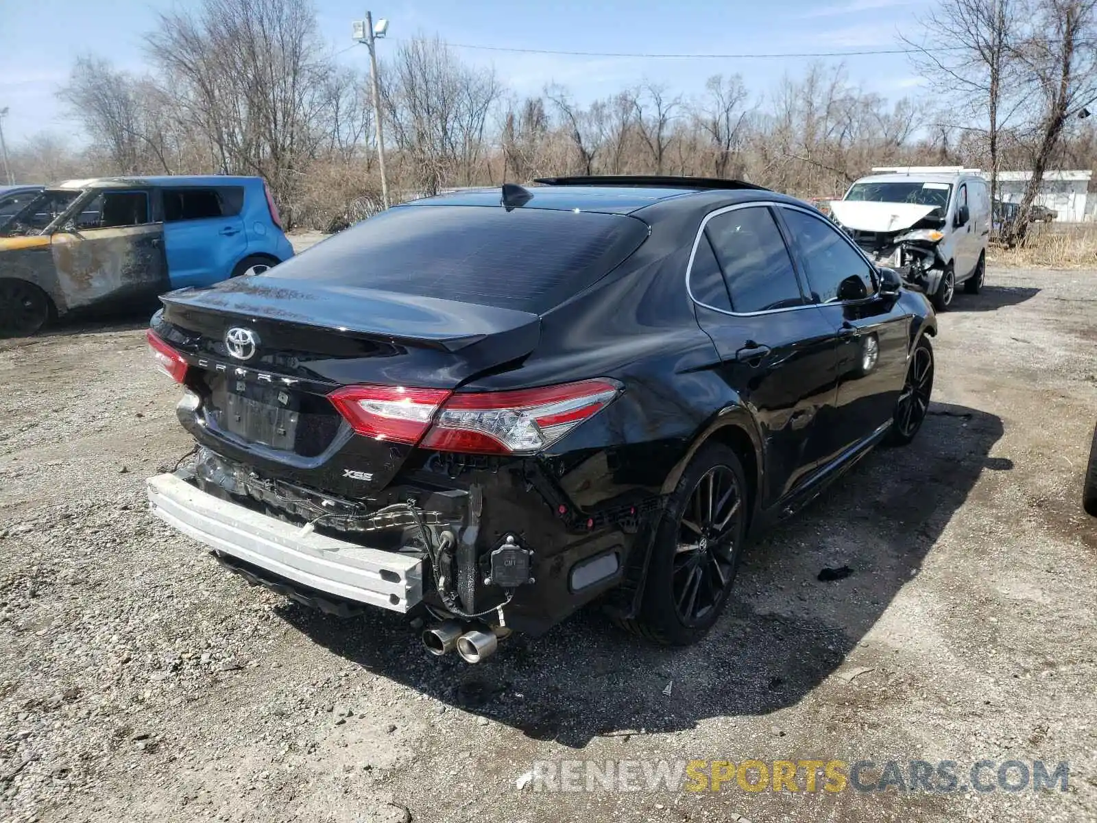 4 Photograph of a damaged car 4T1BZ1HK0KU026292 TOYOTA CAMRY 2019