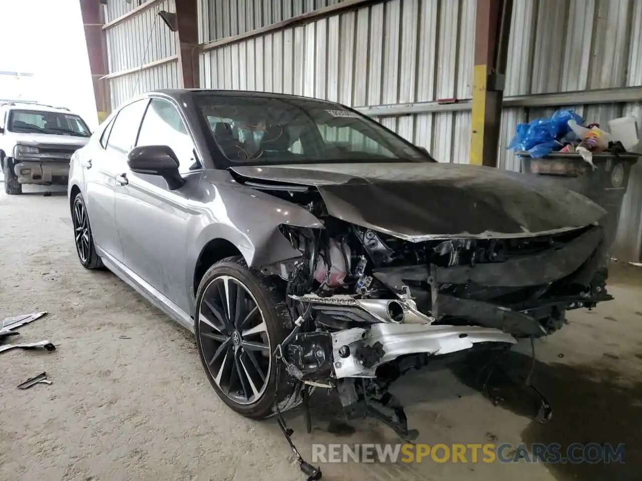 1 Photograph of a damaged car 4T1BZ1HK0KU028558 TOYOTA CAMRY 2019