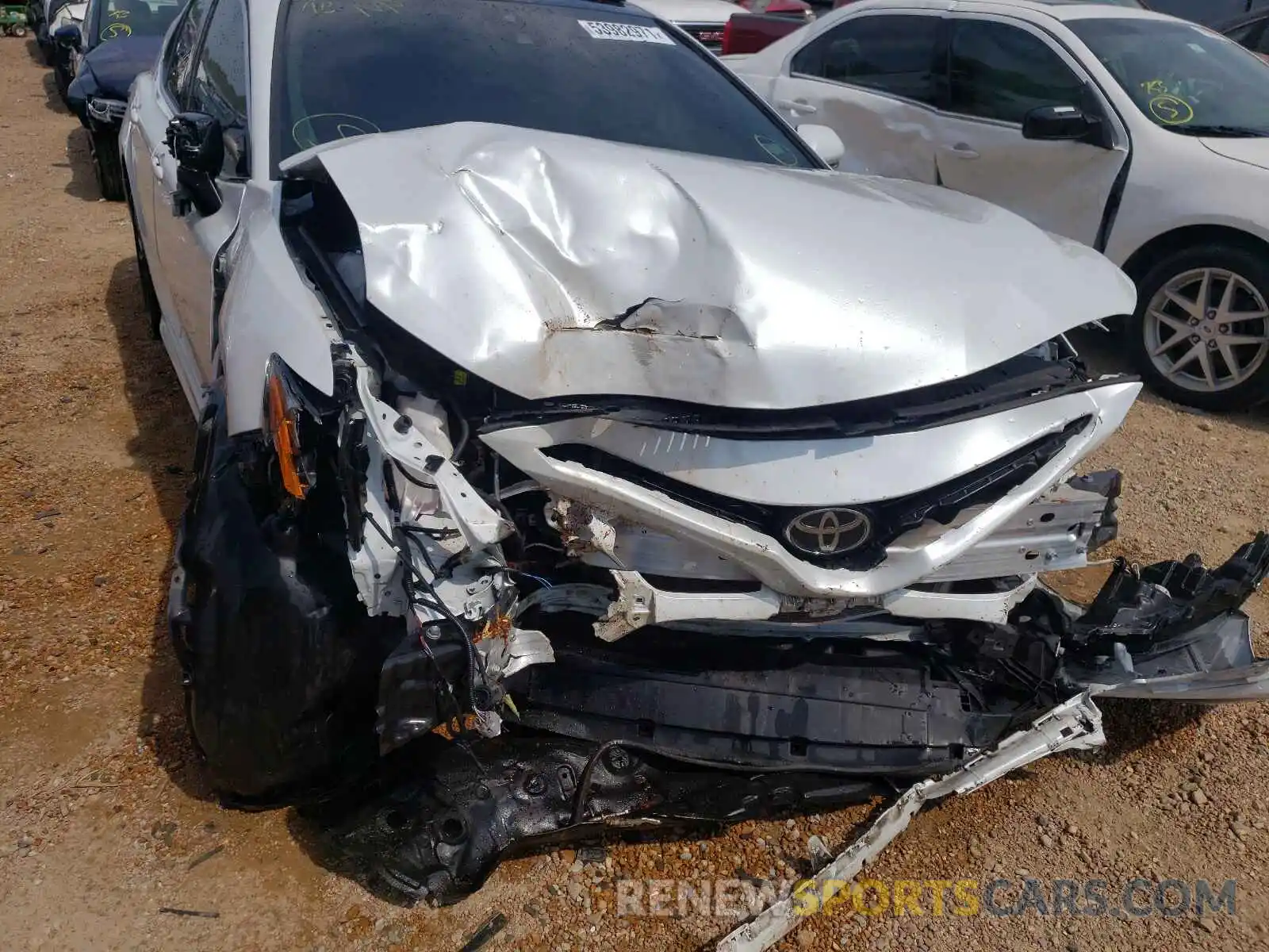 9 Photograph of a damaged car 4T1BZ1HK0KU029628 TOYOTA CAMRY 2019