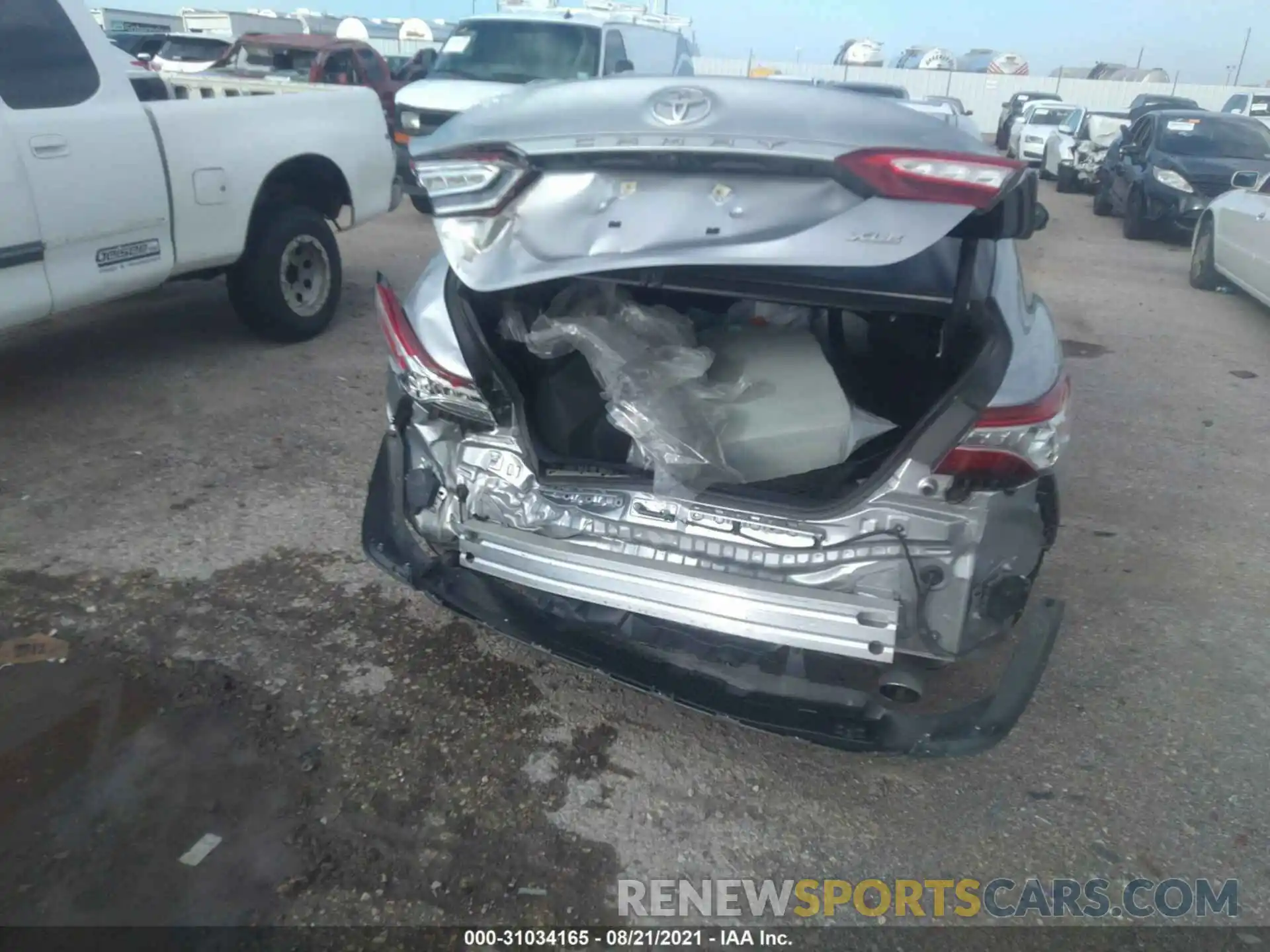 6 Photograph of a damaged car 4T1BZ1HK0KU029788 TOYOTA CAMRY 2019