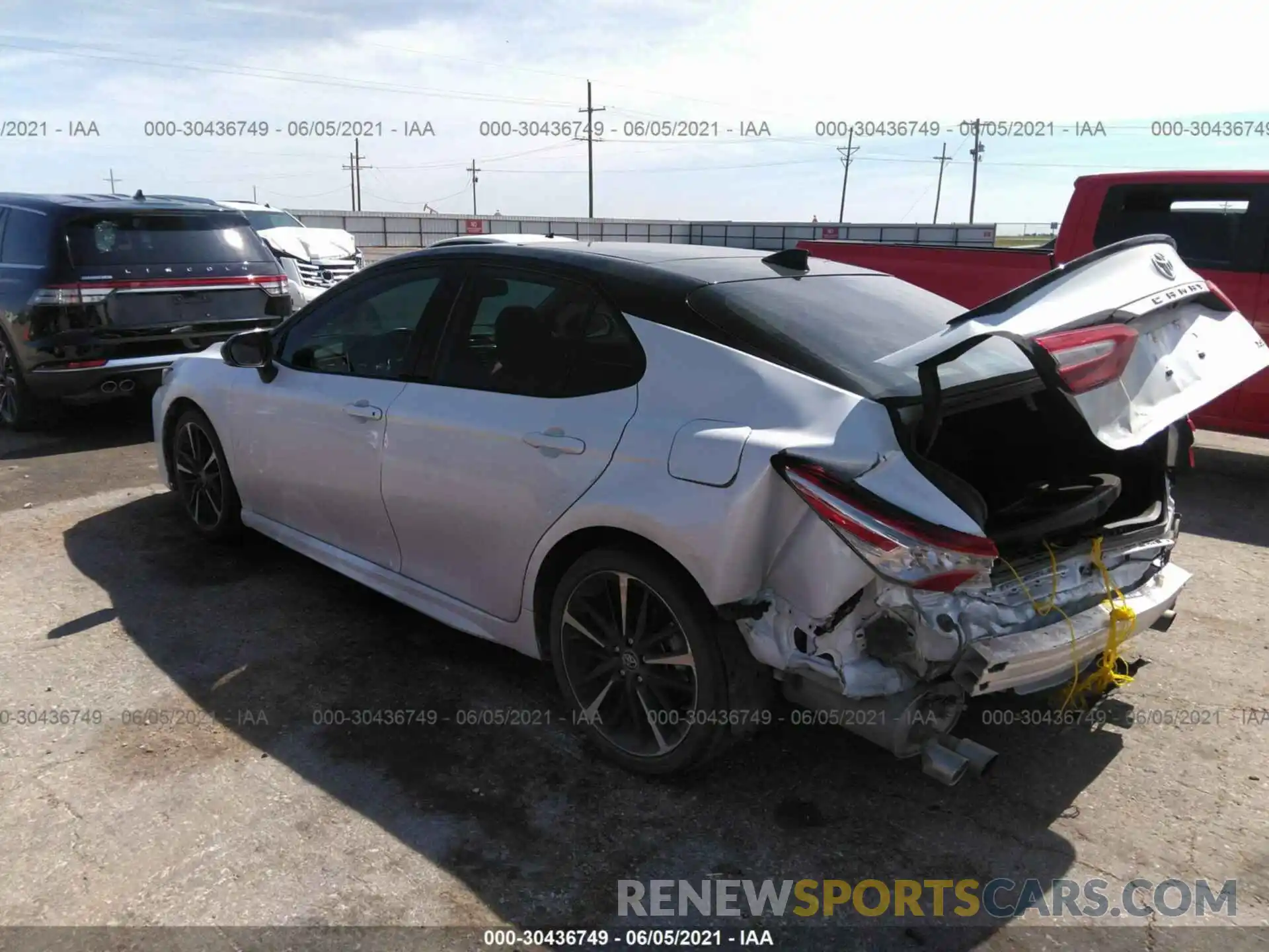 3 Photograph of a damaged car 4T1BZ1HK0KU030021 TOYOTA CAMRY 2019