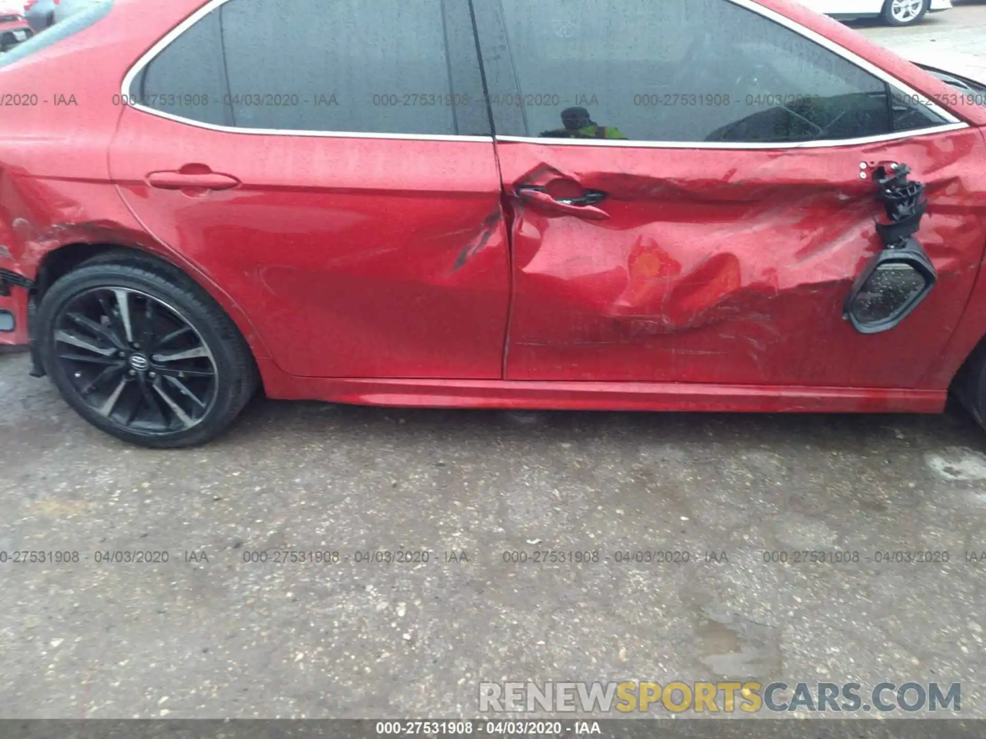 6 Photograph of a damaged car 4T1BZ1HK0KU030486 TOYOTA CAMRY 2019