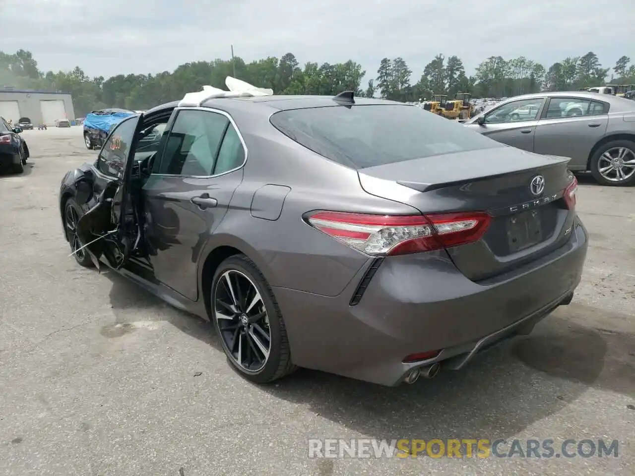 3 Photograph of a damaged car 4T1BZ1HK0KU030682 TOYOTA CAMRY 2019