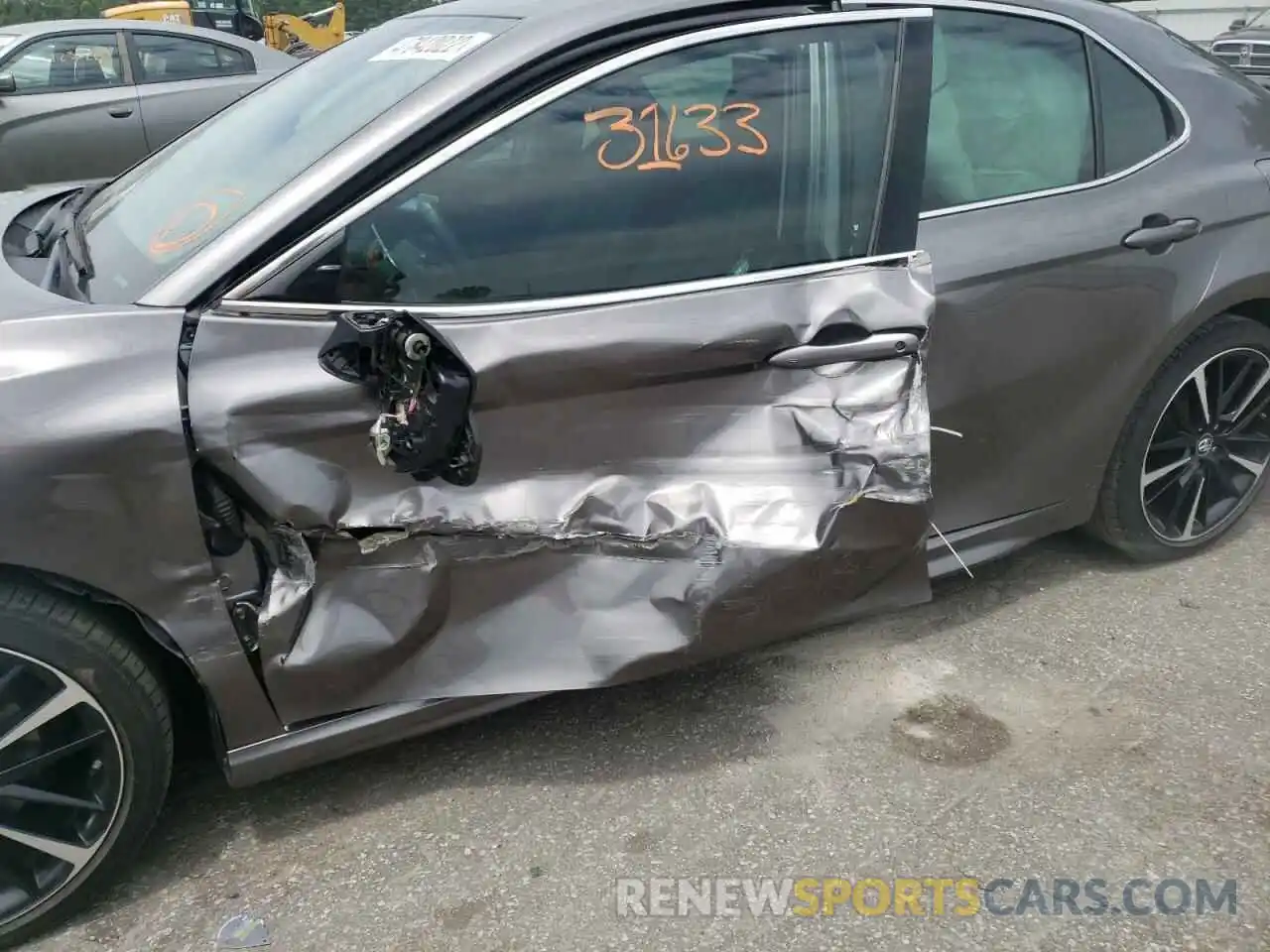 9 Photograph of a damaged car 4T1BZ1HK0KU030682 TOYOTA CAMRY 2019