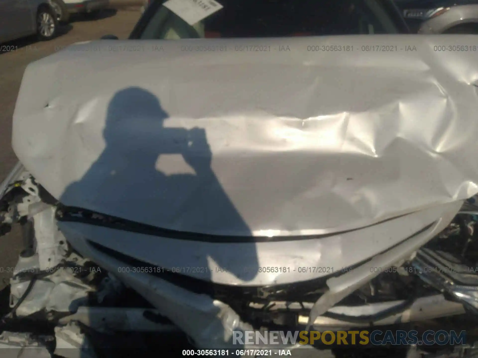 10 Photograph of a damaged car 4T1BZ1HK0KU031282 TOYOTA CAMRY 2019