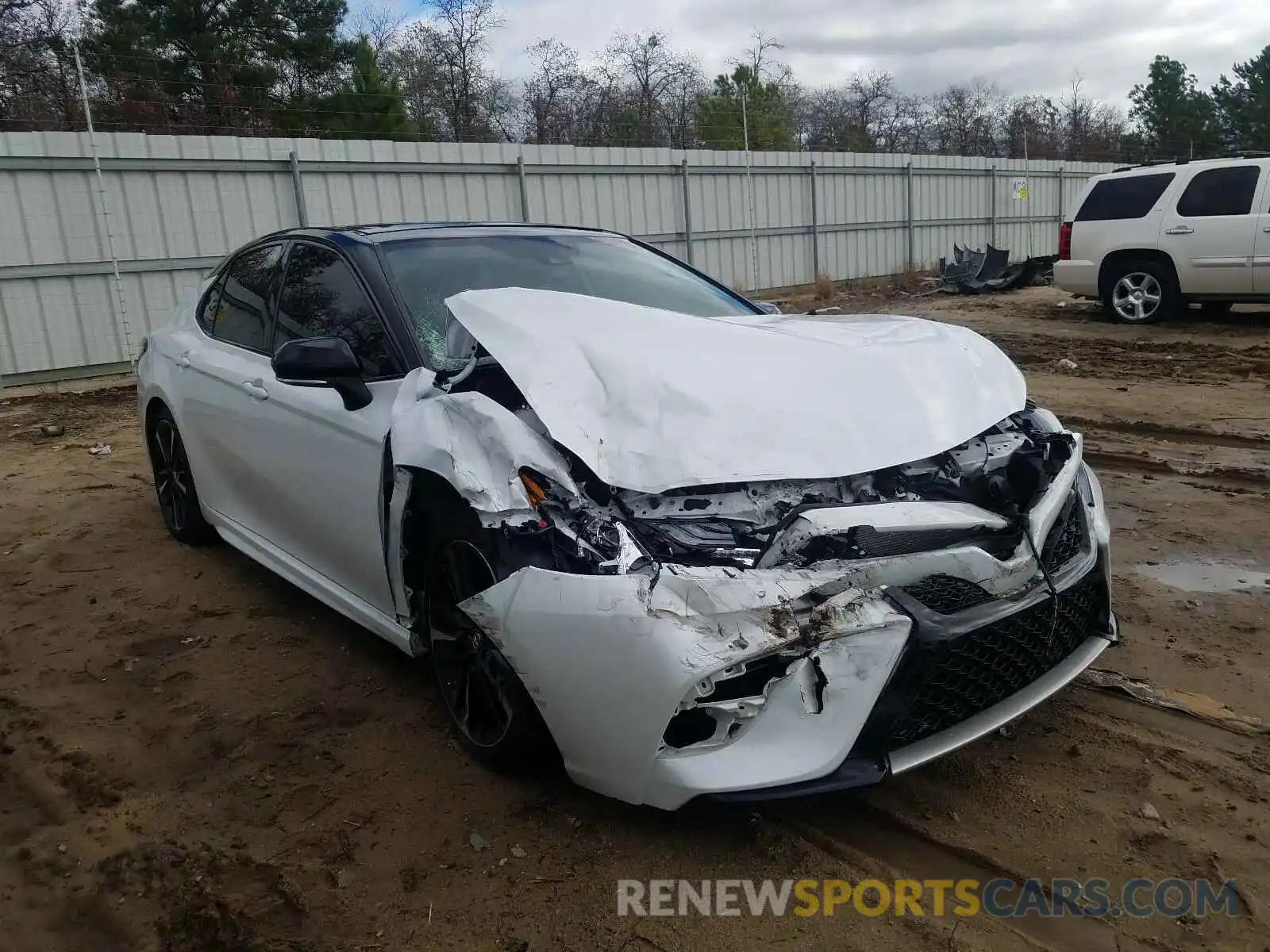 1 Photograph of a damaged car 4T1BZ1HK0KU032562 TOYOTA CAMRY 2019