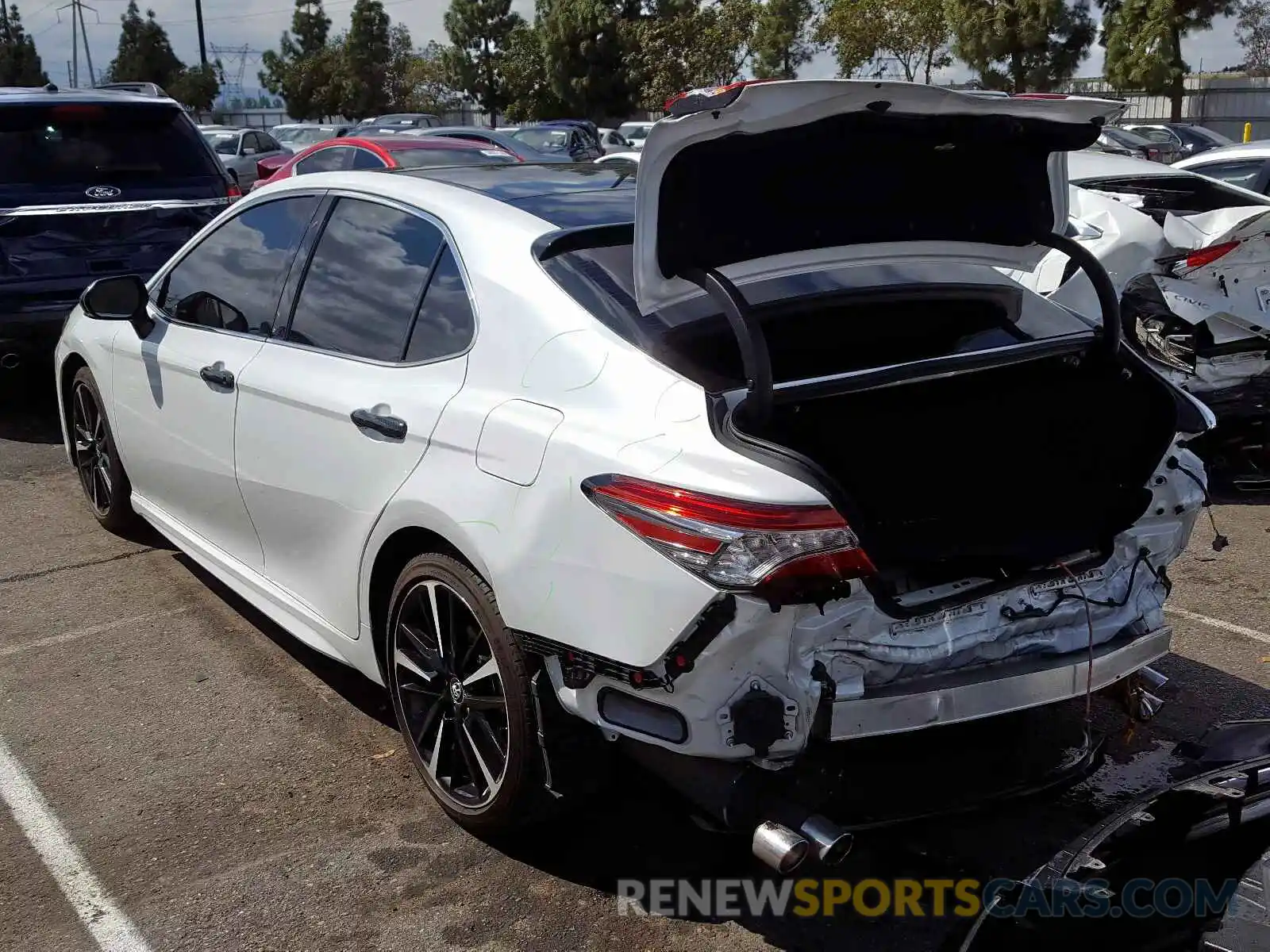 3 Photograph of a damaged car 4T1BZ1HK0KU507014 TOYOTA CAMRY 2019