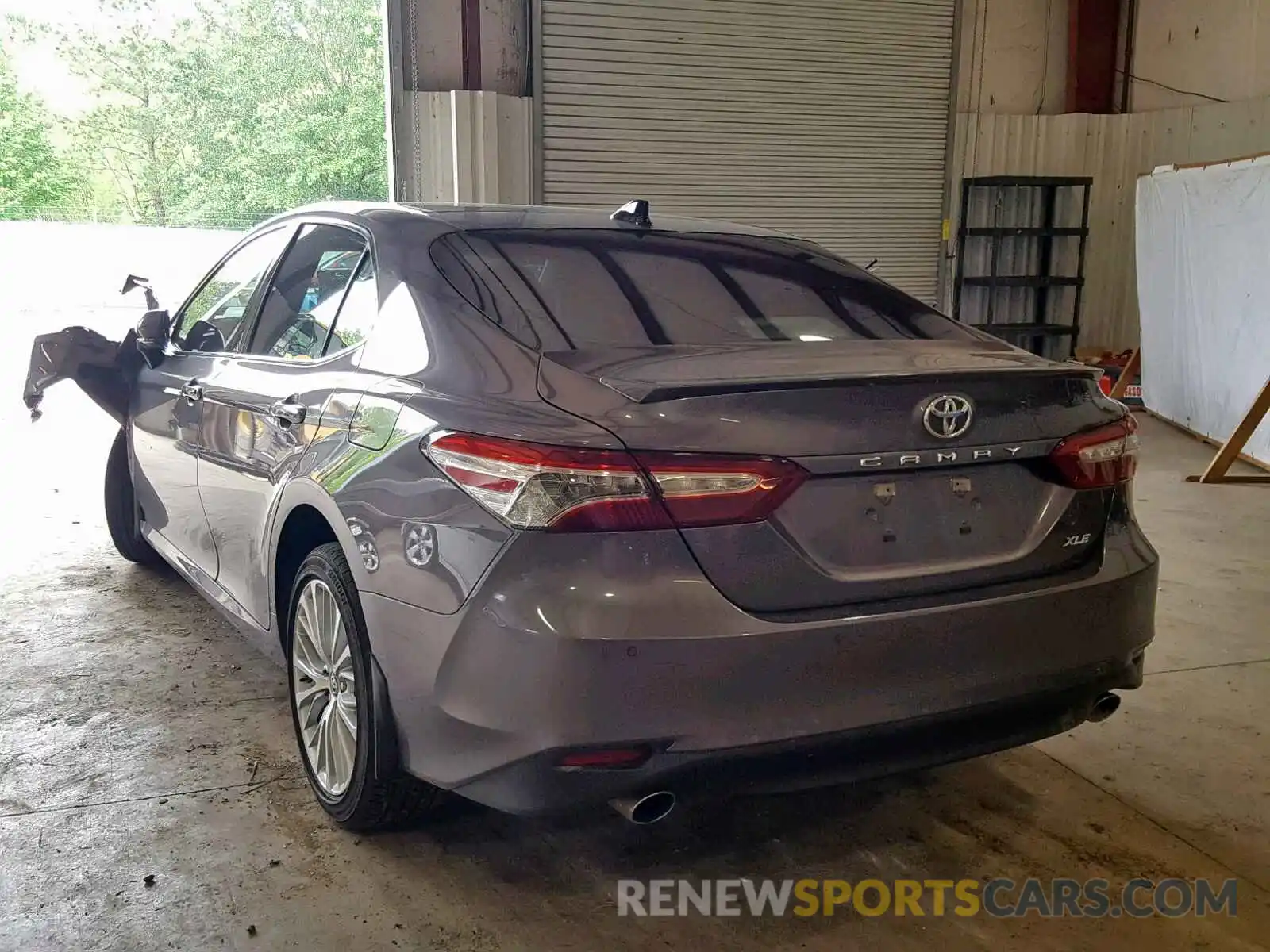 3 Photograph of a damaged car 4T1BZ1HK0KU507465 TOYOTA CAMRY 2019