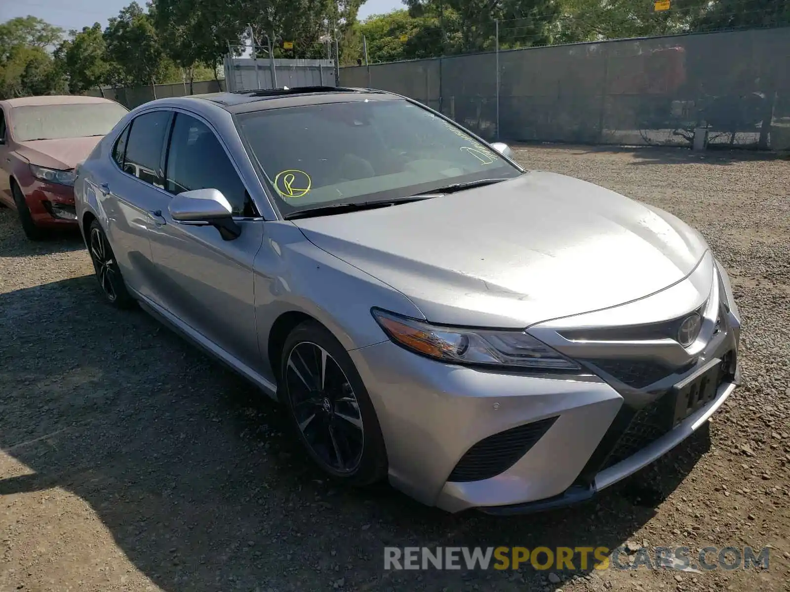 1 Photograph of a damaged car 4T1BZ1HK0KU509085 TOYOTA CAMRY 2019