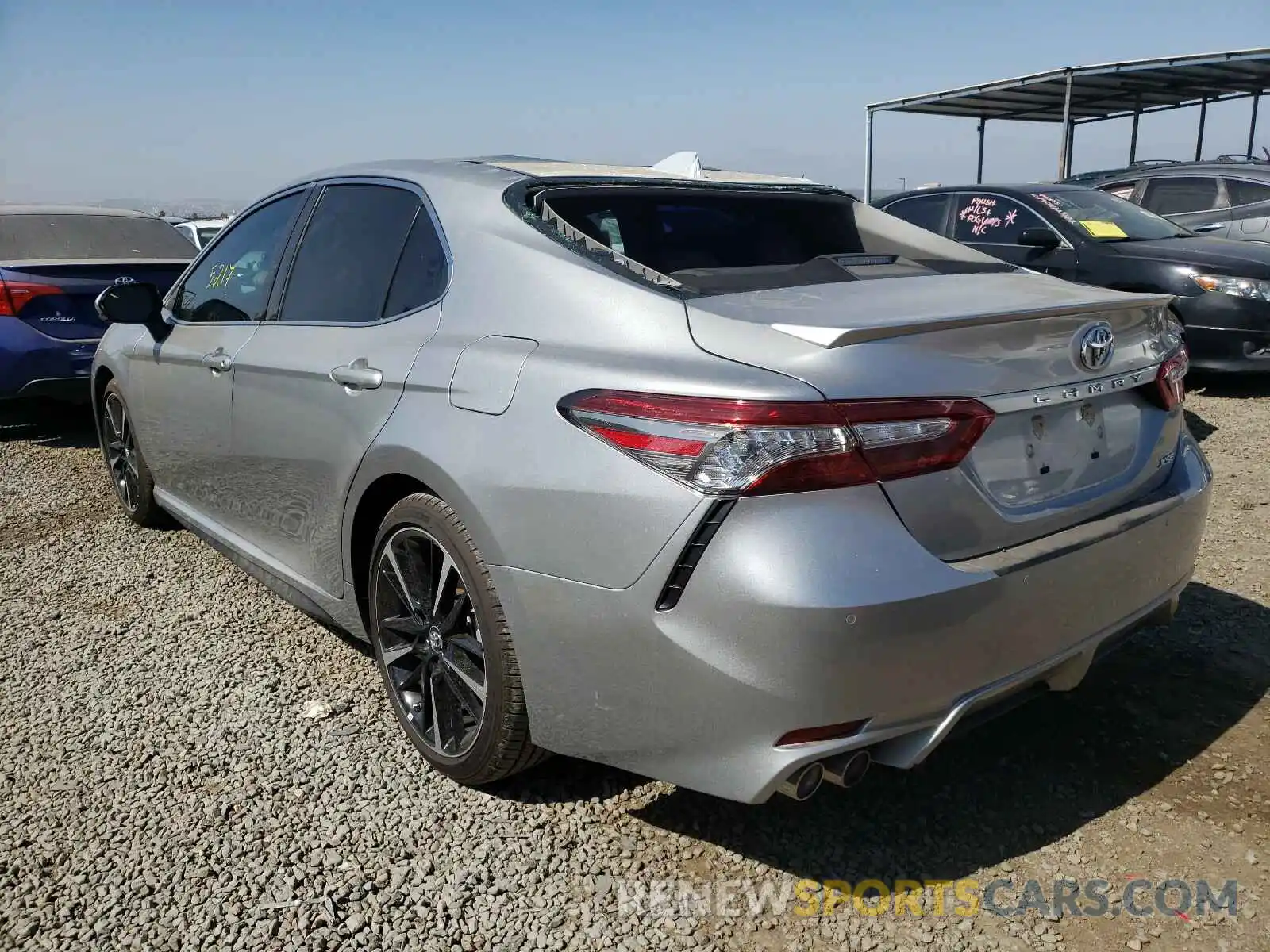 3 Фотография поврежденного автомобиля 4T1BZ1HK0KU509085 TOYOTA CAMRY 2019