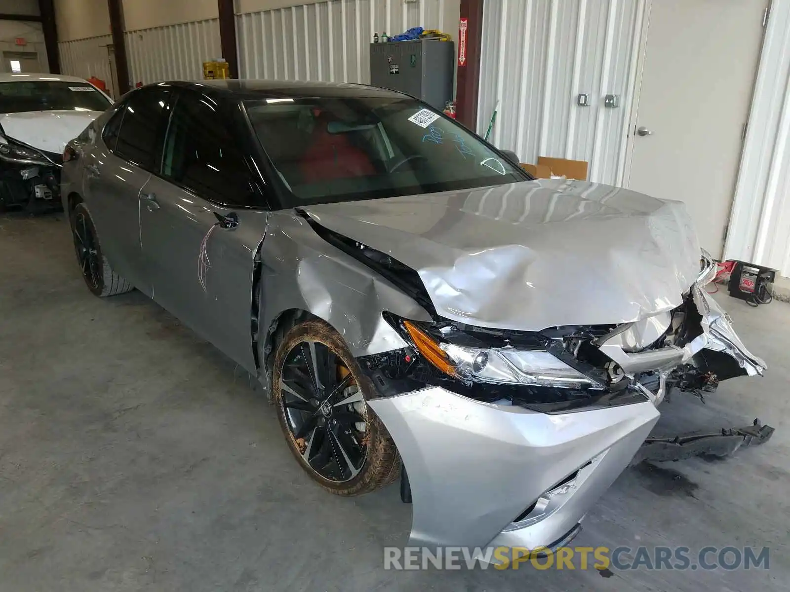 1 Photograph of a damaged car 4T1BZ1HK1KU024387 TOYOTA CAMRY 2019