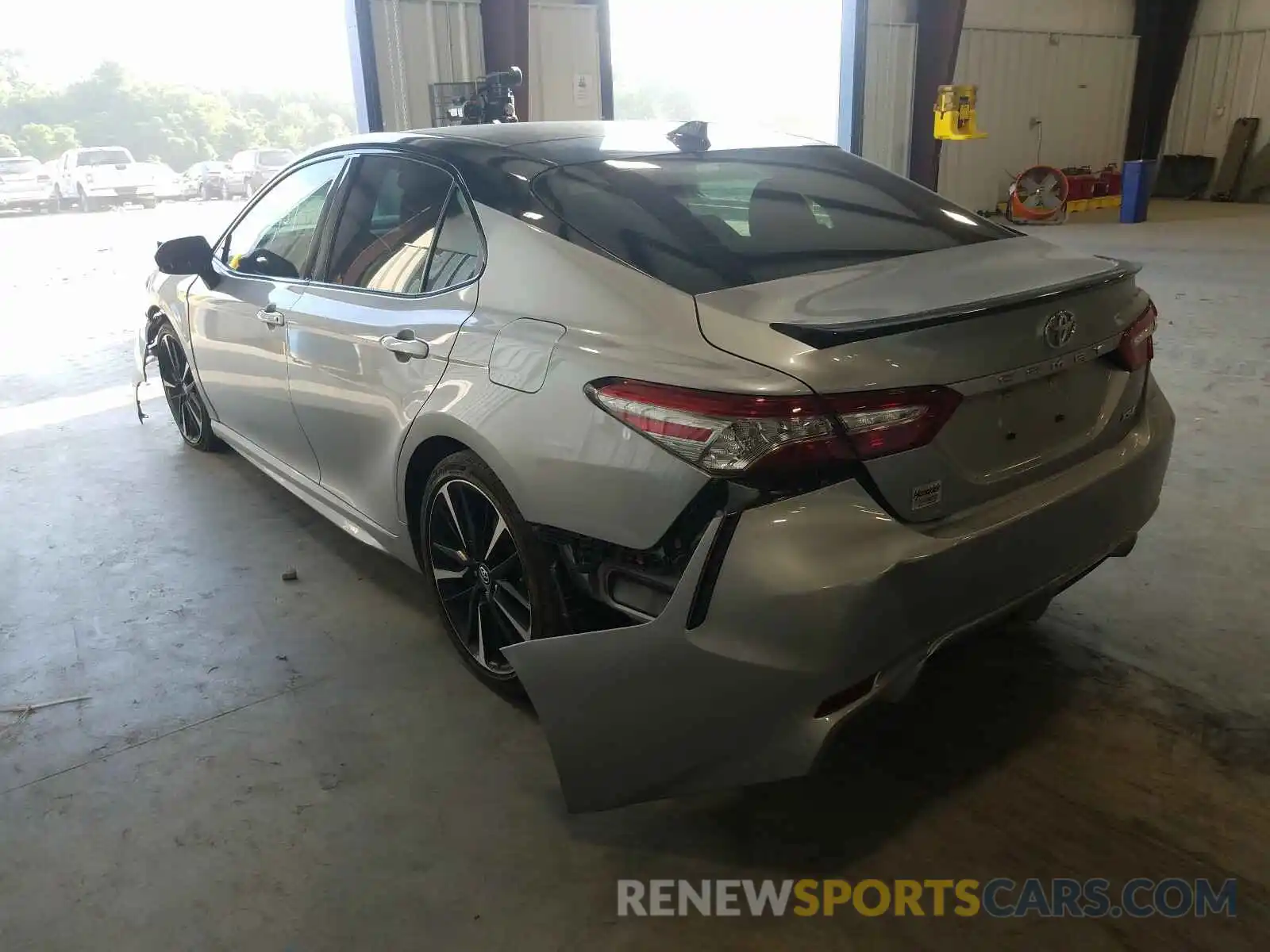 3 Photograph of a damaged car 4T1BZ1HK1KU024387 TOYOTA CAMRY 2019