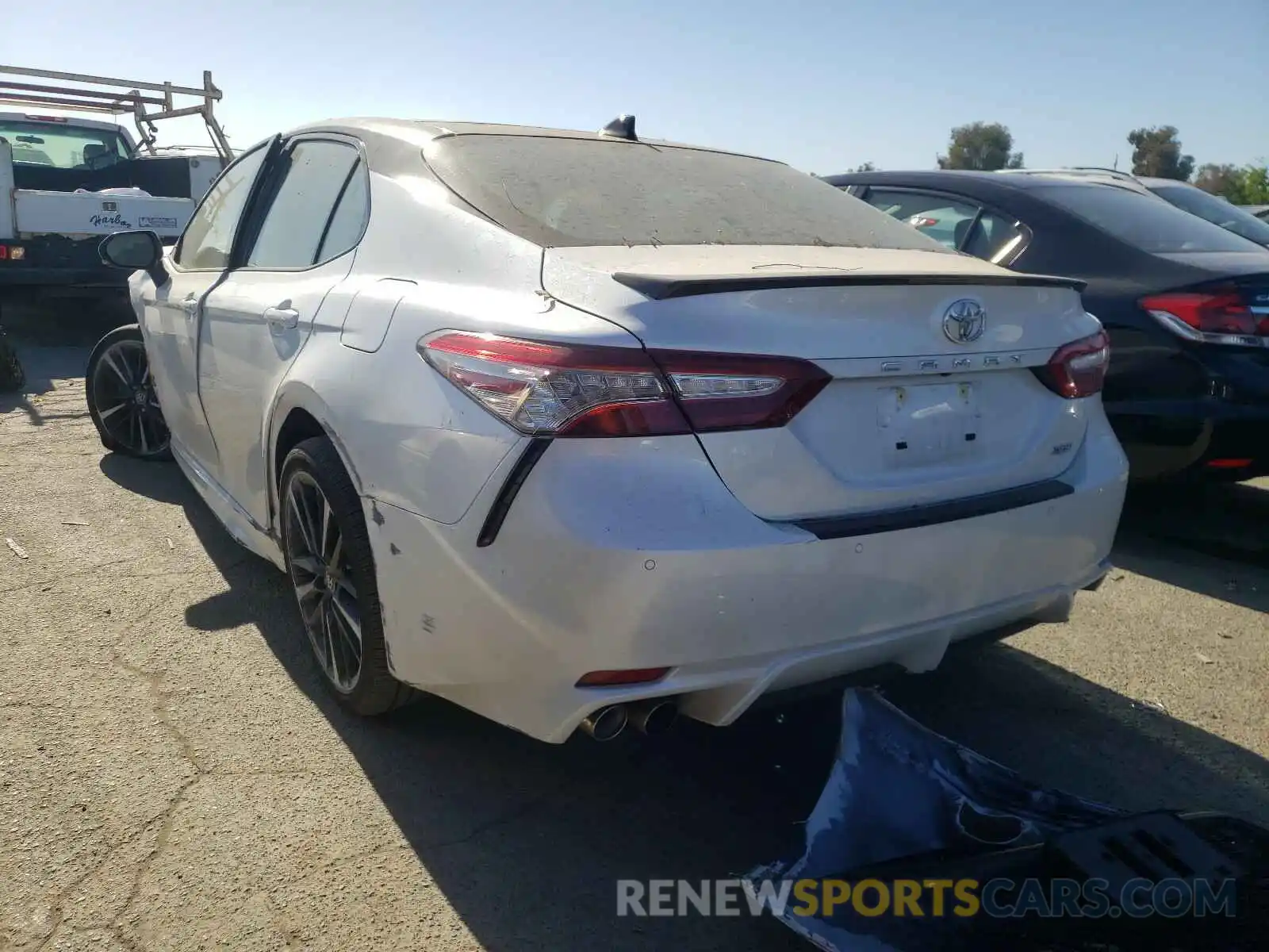 3 Photograph of a damaged car 4T1BZ1HK1KU024888 TOYOTA CAMRY 2019