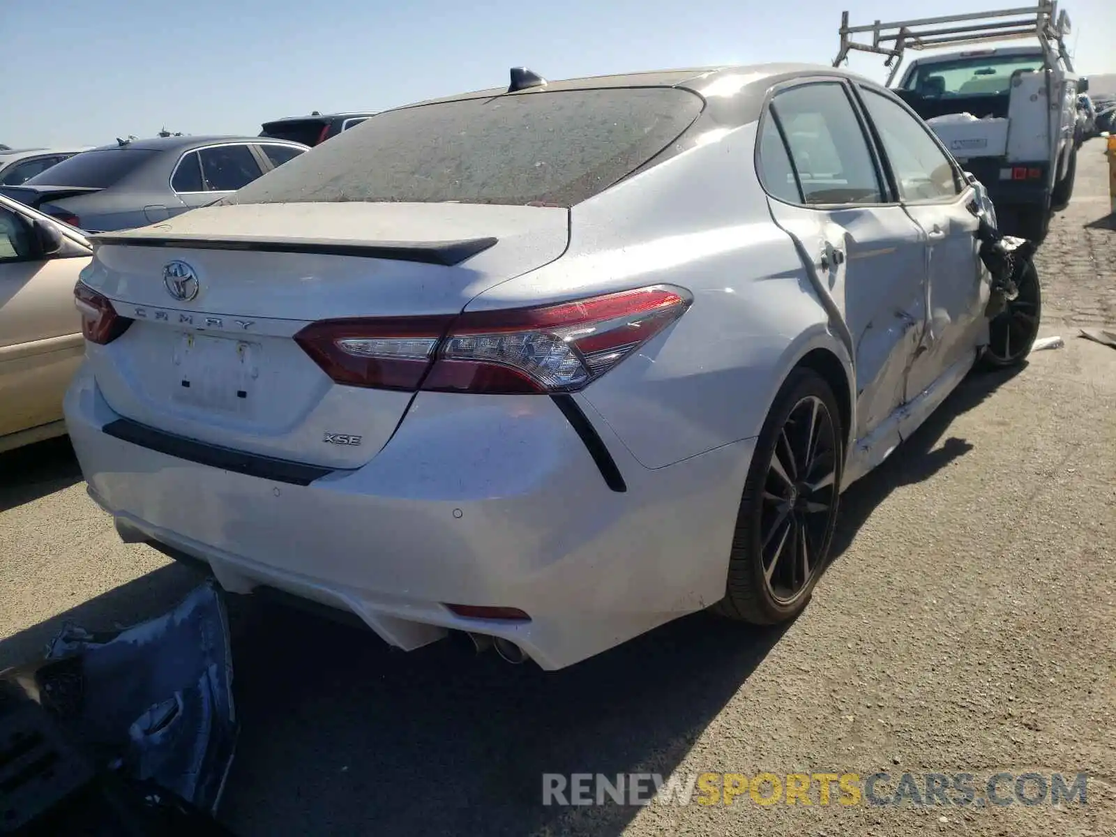 4 Photograph of a damaged car 4T1BZ1HK1KU024888 TOYOTA CAMRY 2019