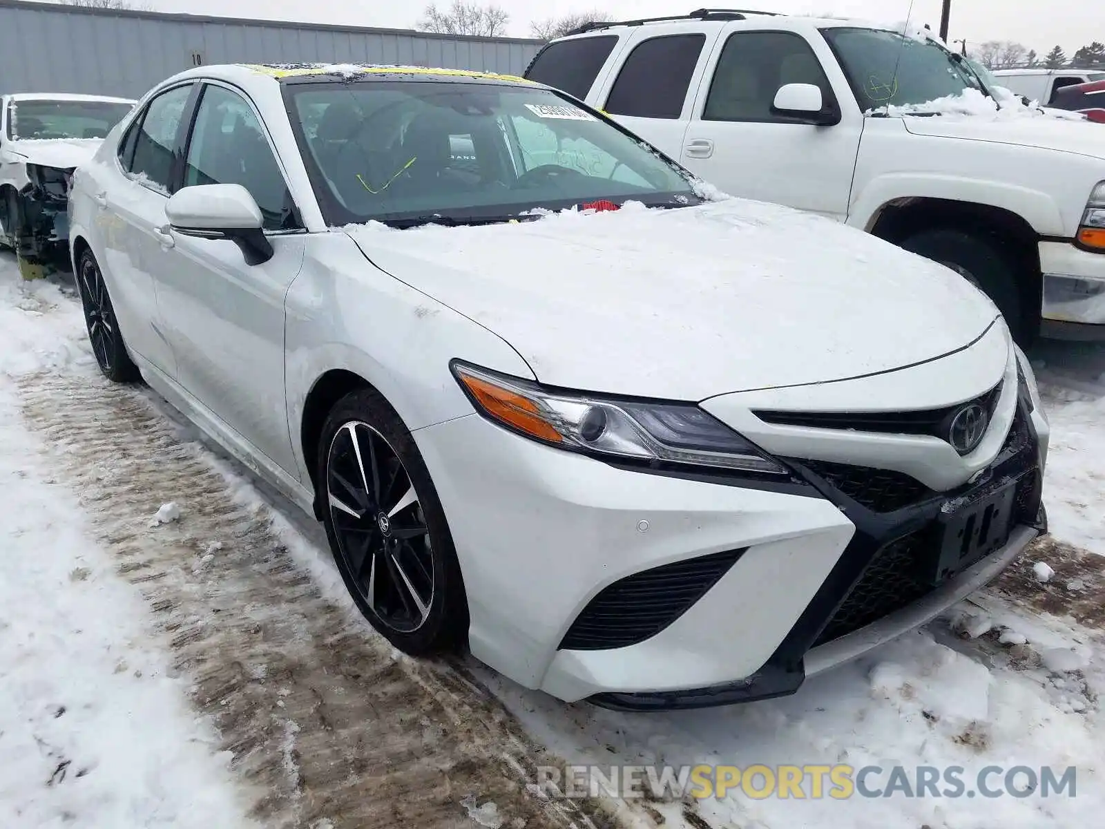 1 Photograph of a damaged car 4T1BZ1HK1KU026446 TOYOTA CAMRY 2019