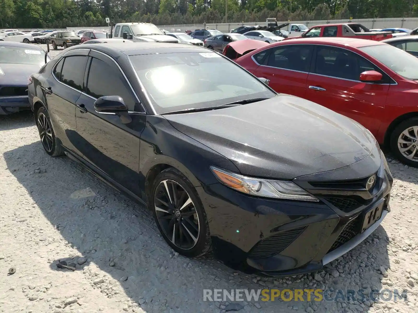 1 Photograph of a damaged car 4T1BZ1HK1KU026978 TOYOTA CAMRY 2019