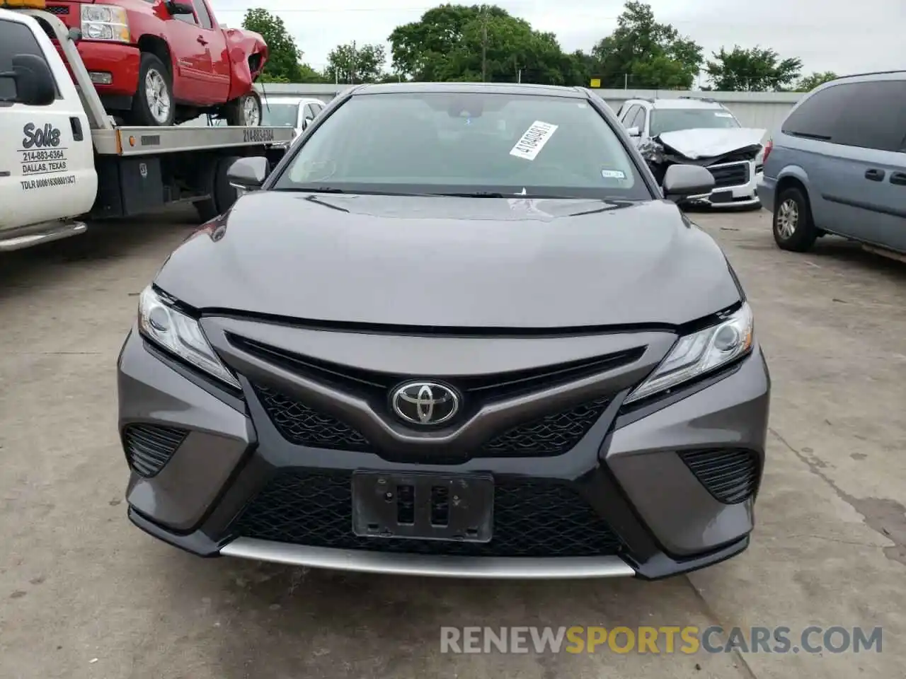 9 Photograph of a damaged car 4T1BZ1HK1KU029136 TOYOTA CAMRY 2019