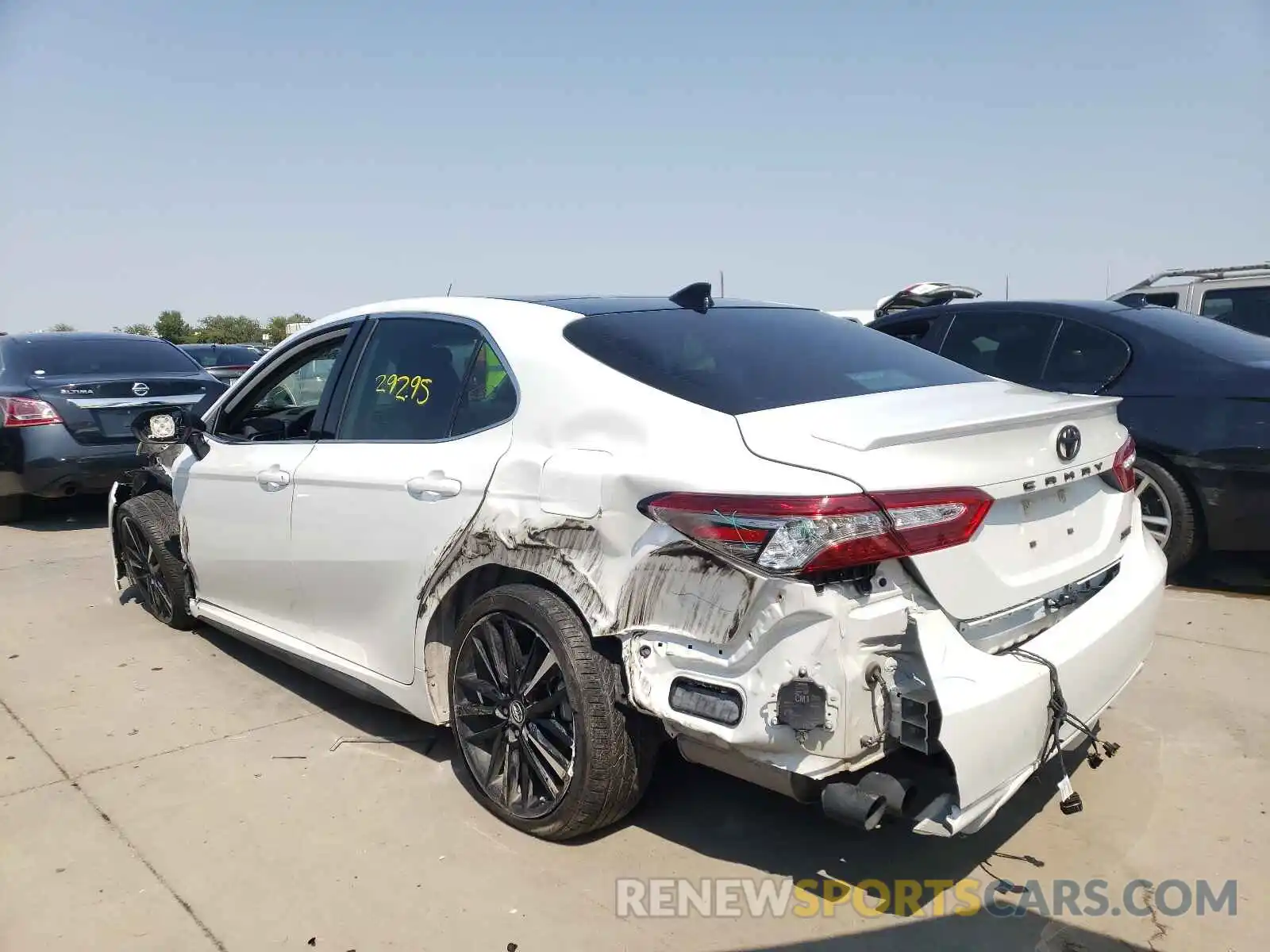 3 Photograph of a damaged car 4T1BZ1HK1KU029315 TOYOTA CAMRY 2019