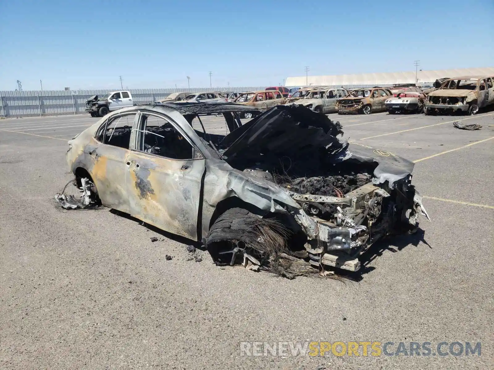 1 Photograph of a damaged car 4T1BZ1HK1KU030965 TOYOTA CAMRY 2019