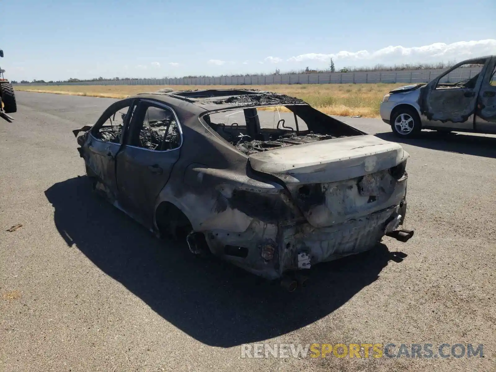 3 Photograph of a damaged car 4T1BZ1HK1KU030965 TOYOTA CAMRY 2019