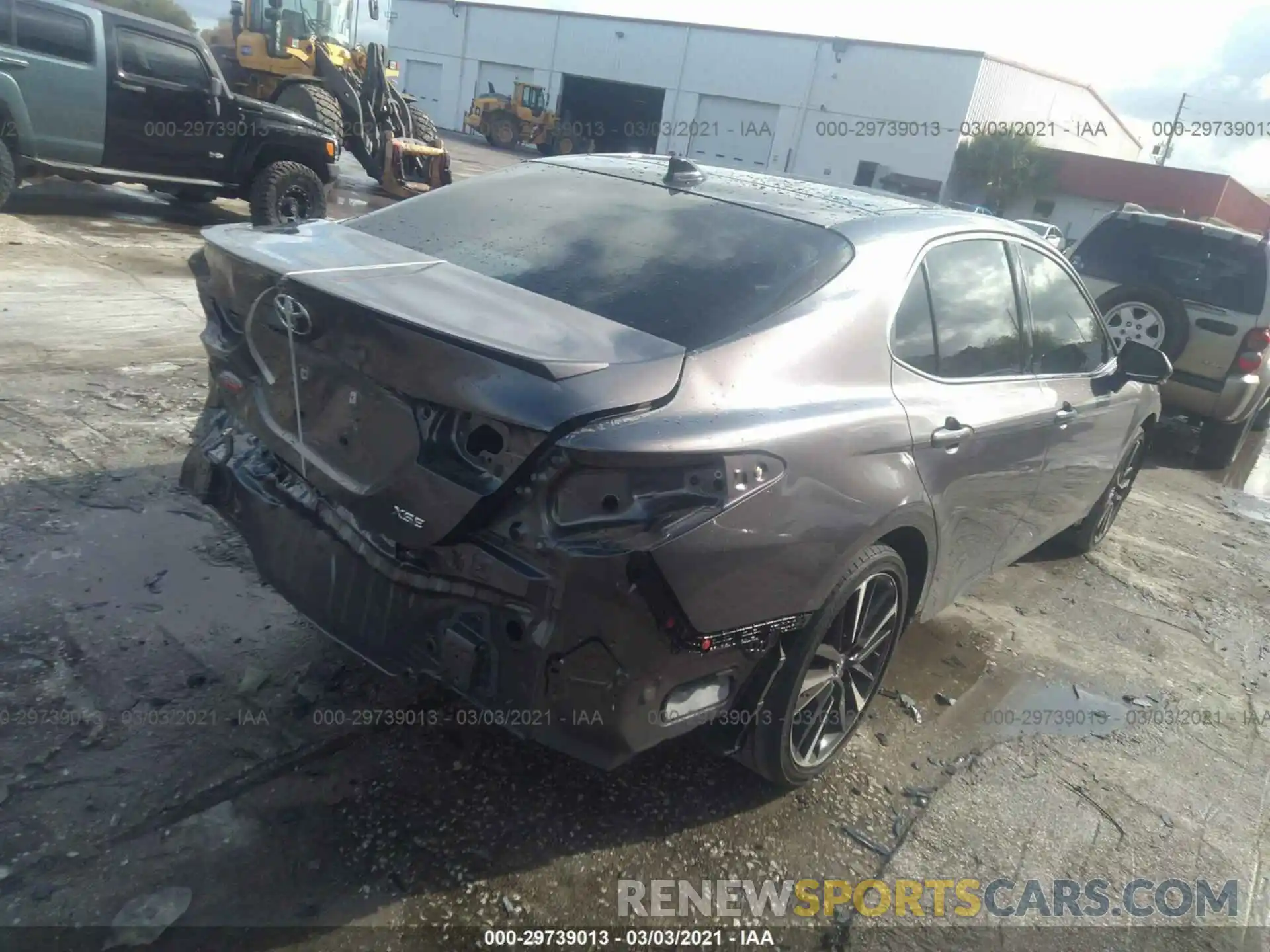 4 Photograph of a damaged car 4T1BZ1HK1KU031887 TOYOTA CAMRY 2019