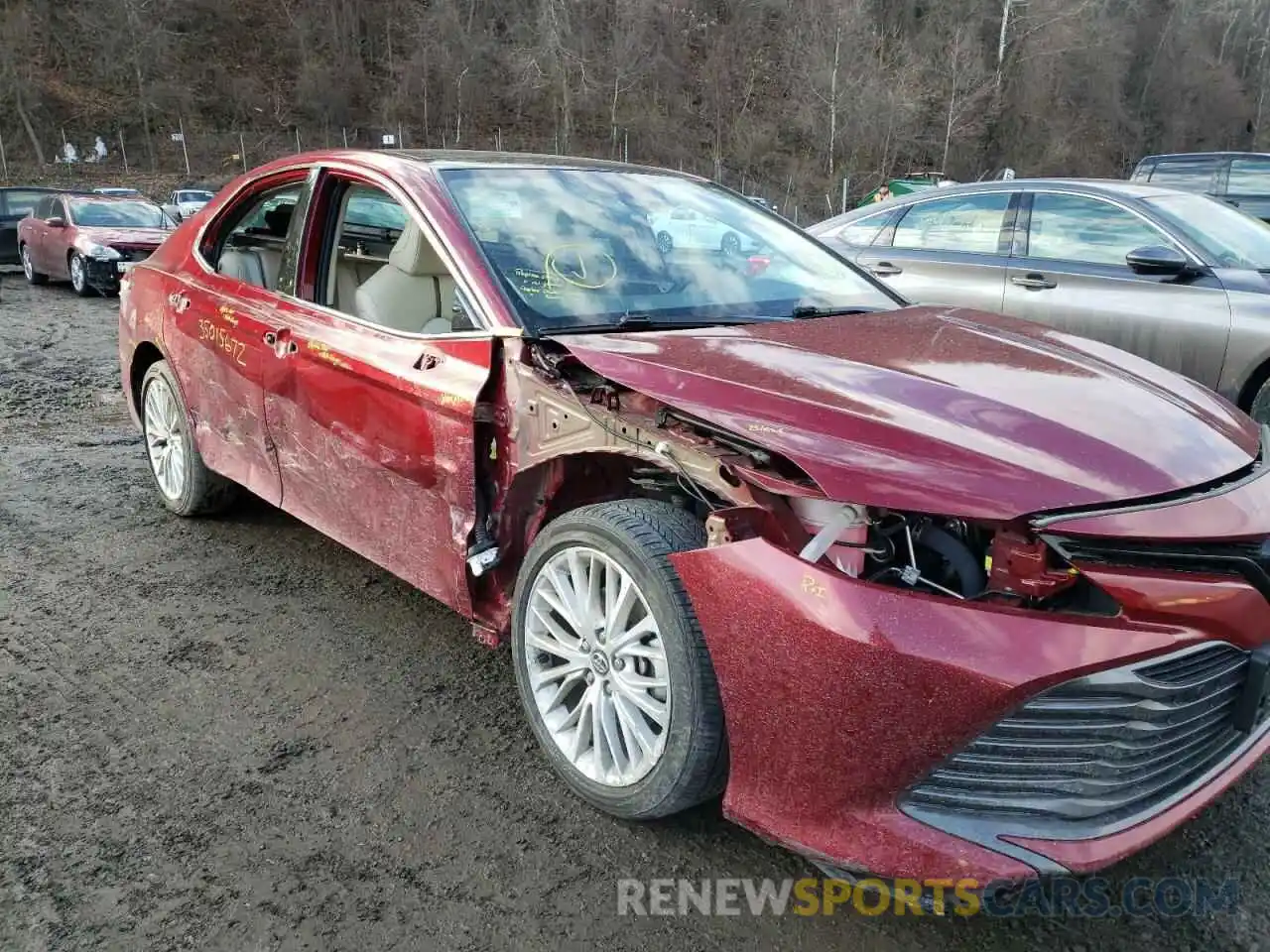 9 Photograph of a damaged car 4T1BZ1HK1KU507166 TOYOTA CAMRY 2019