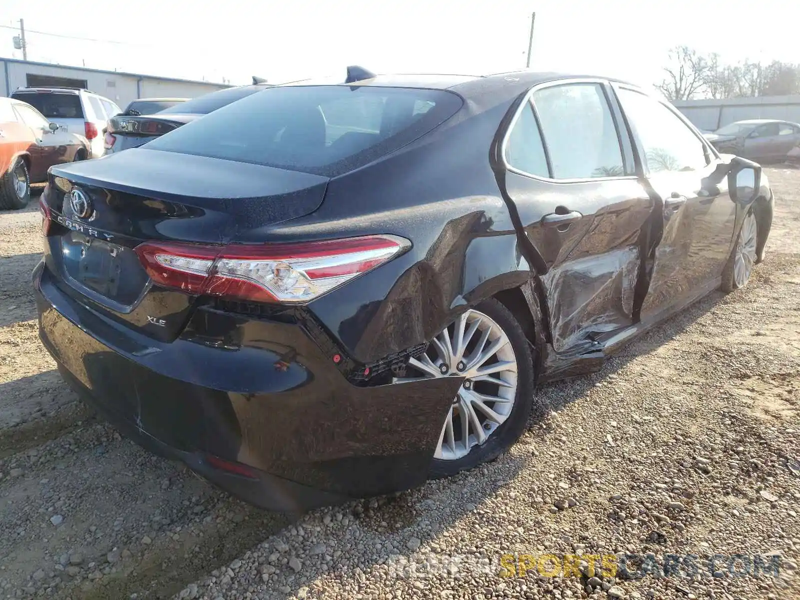 4 Photograph of a damaged car 4T1BZ1HK2KU022096 TOYOTA CAMRY 2019