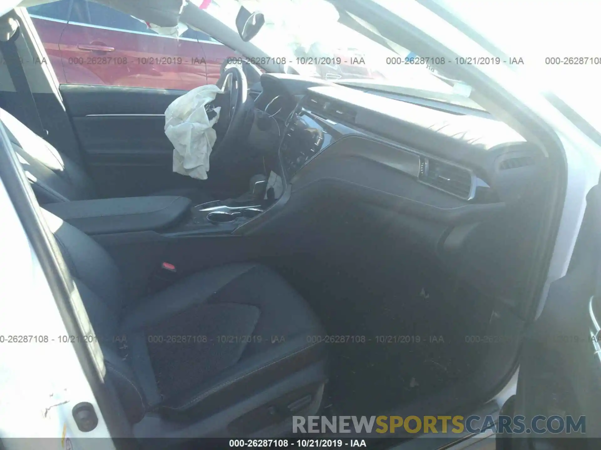 5 Photograph of a damaged car 4T1BZ1HK2KU022440 TOYOTA CAMRY 2019