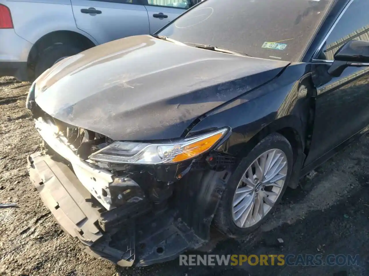 9 Photograph of a damaged car 4T1BZ1HK2KU023619 TOYOTA CAMRY 2019