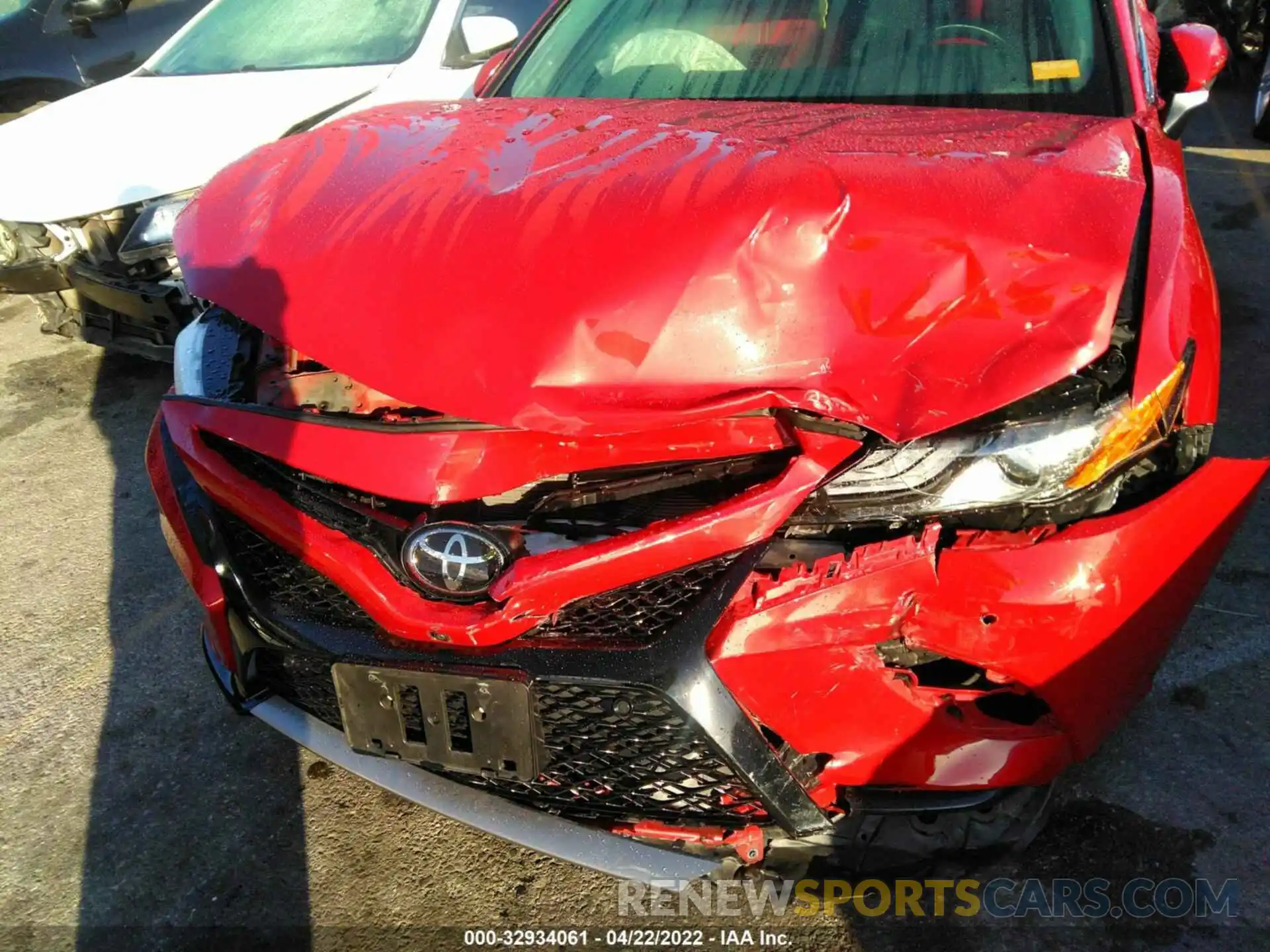 6 Photograph of a damaged car 4T1BZ1HK2KU023930 TOYOTA CAMRY 2019