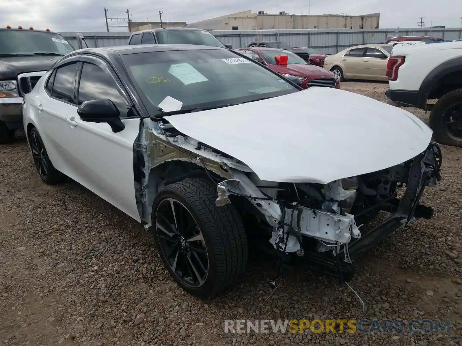 1 Photograph of a damaged car 4T1BZ1HK2KU024480 TOYOTA CAMRY 2019
