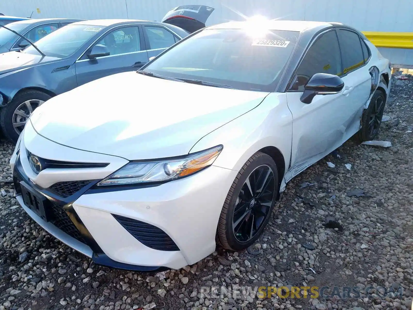 2 Photograph of a damaged car 4T1BZ1HK2KU025550 TOYOTA CAMRY 2019