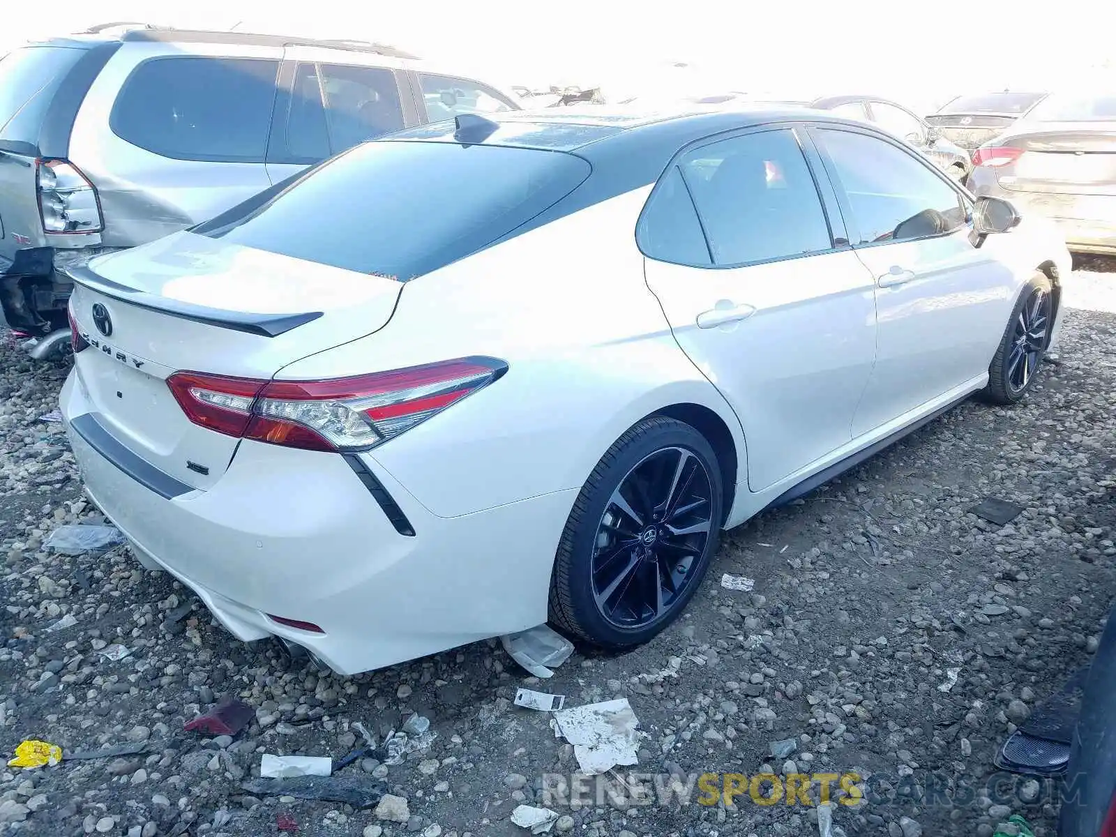 4 Фотография поврежденного автомобиля 4T1BZ1HK2KU025550 TOYOTA CAMRY 2019