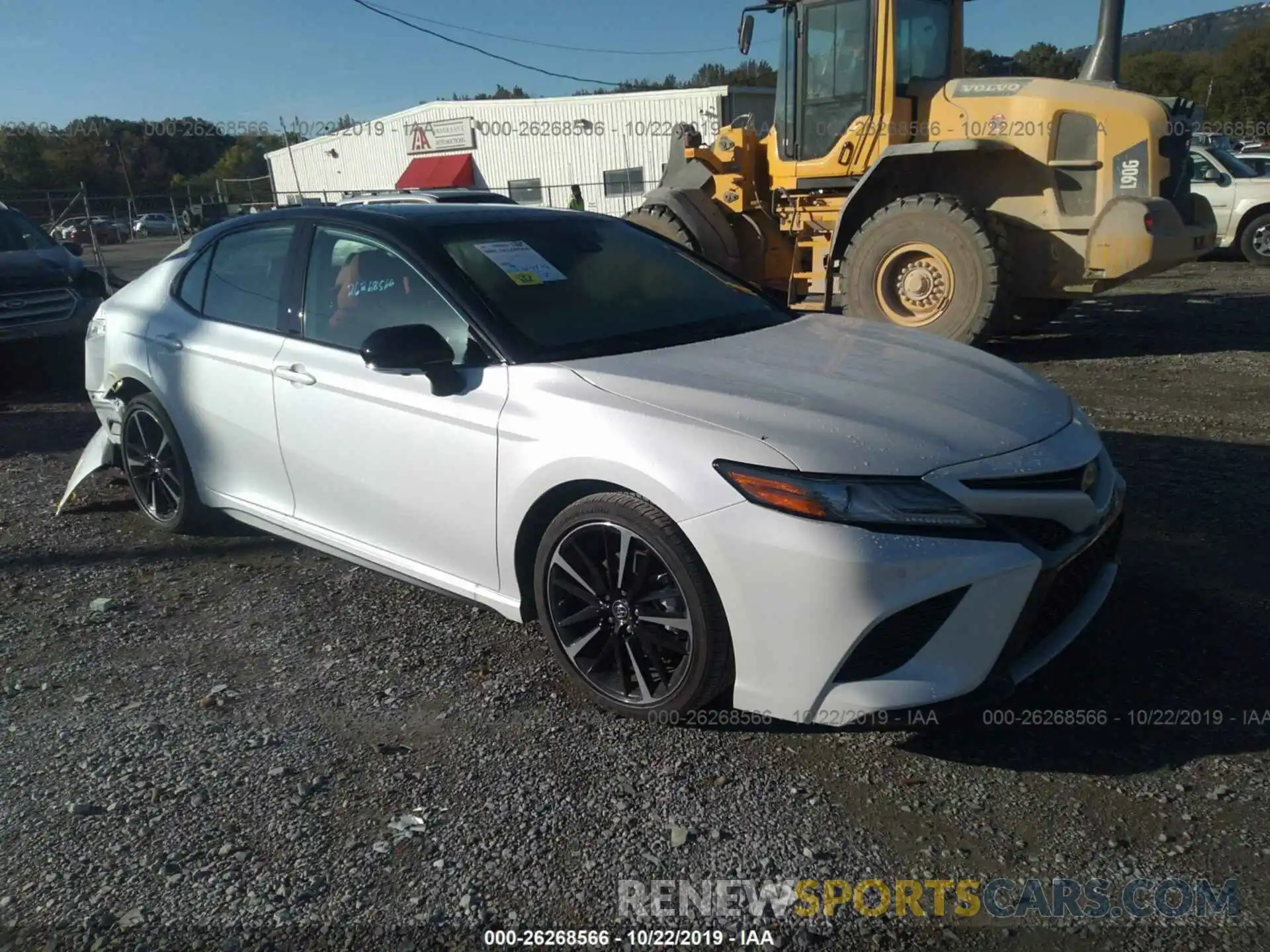 1 Photograph of a damaged car 4T1BZ1HK2KU026973 TOYOTA CAMRY 2019