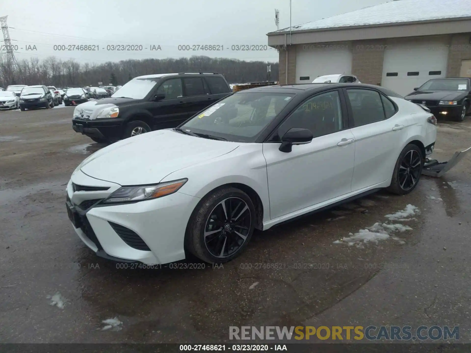 2 Photograph of a damaged car 4T1BZ1HK2KU029209 TOYOTA CAMRY 2019