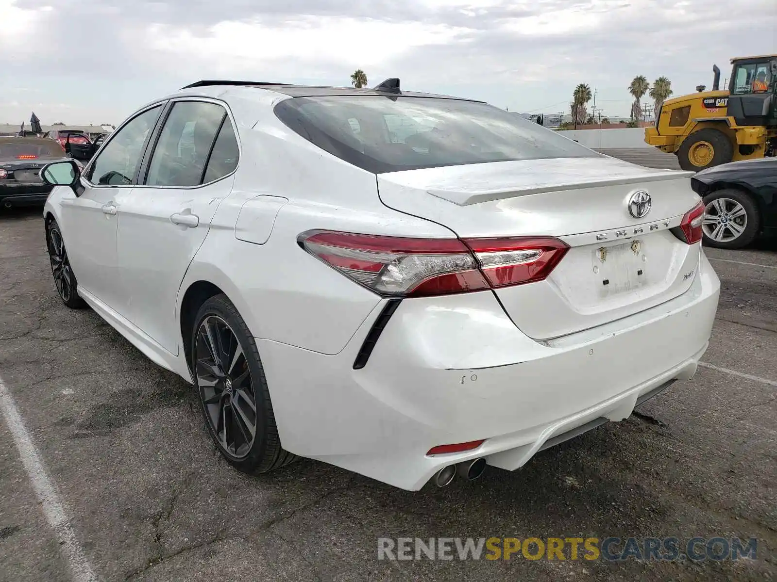 3 Photograph of a damaged car 4T1BZ1HK2KU030392 TOYOTA CAMRY 2019