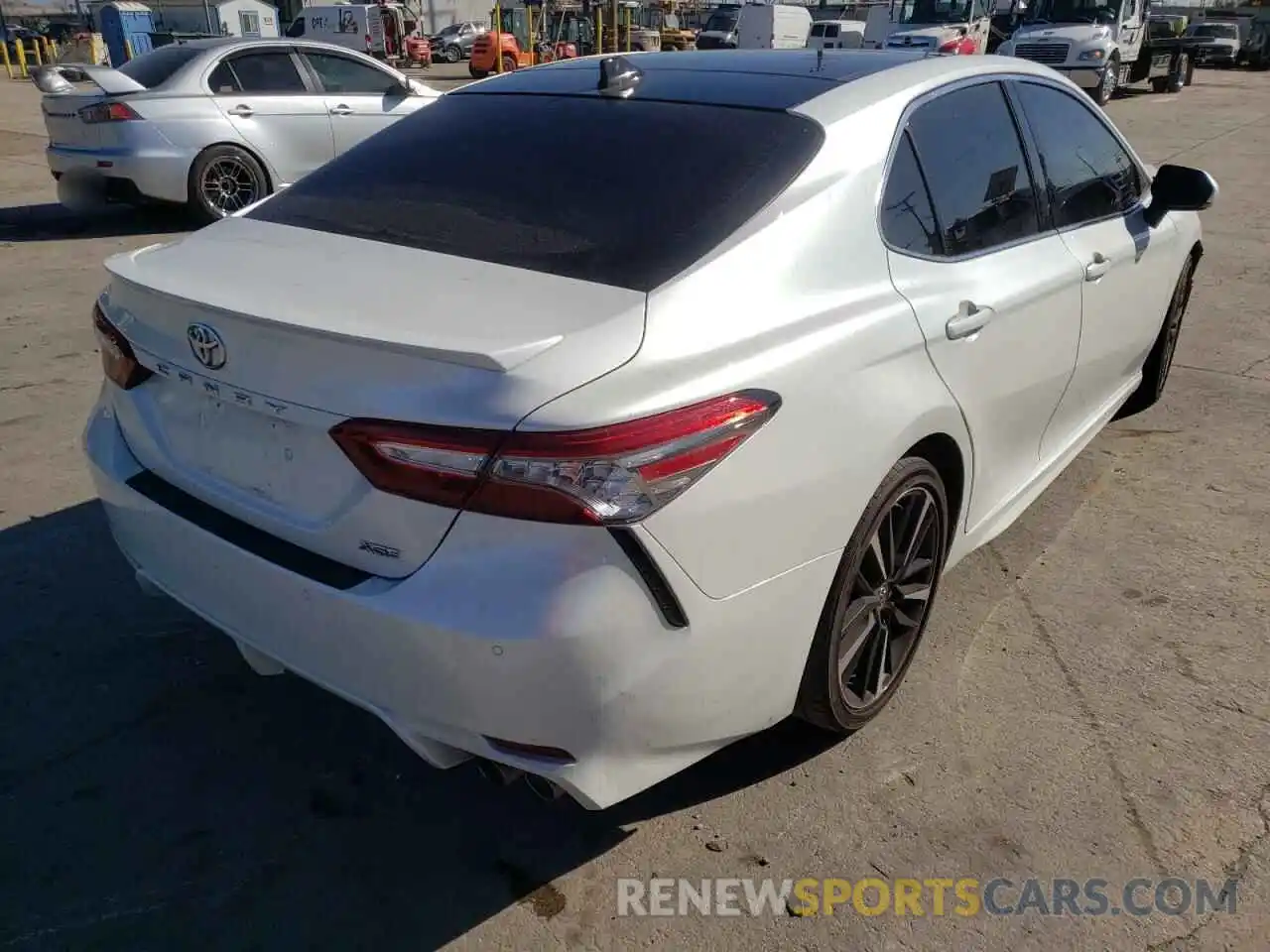 4 Фотография поврежденного автомобиля 4T1BZ1HK2KU030537 TOYOTA CAMRY 2019