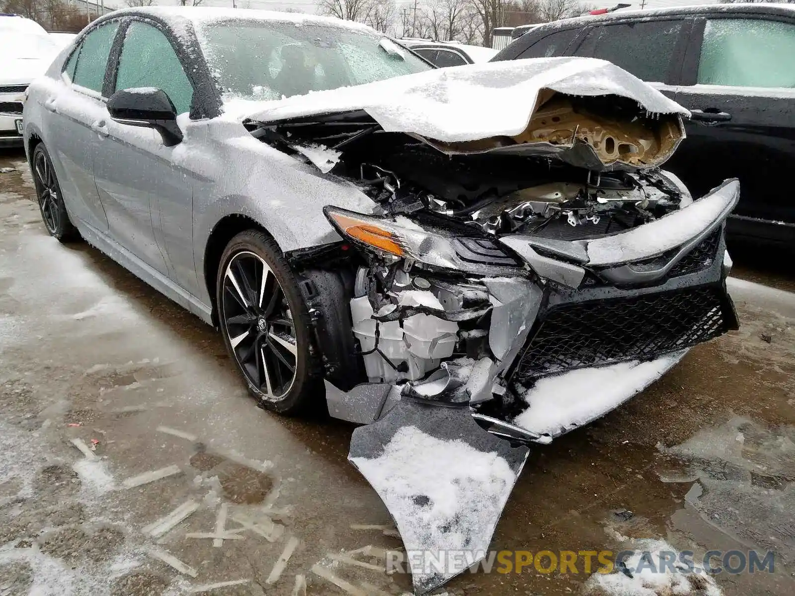 1 Photograph of a damaged car 4T1BZ1HK2KU031154 TOYOTA CAMRY 2019