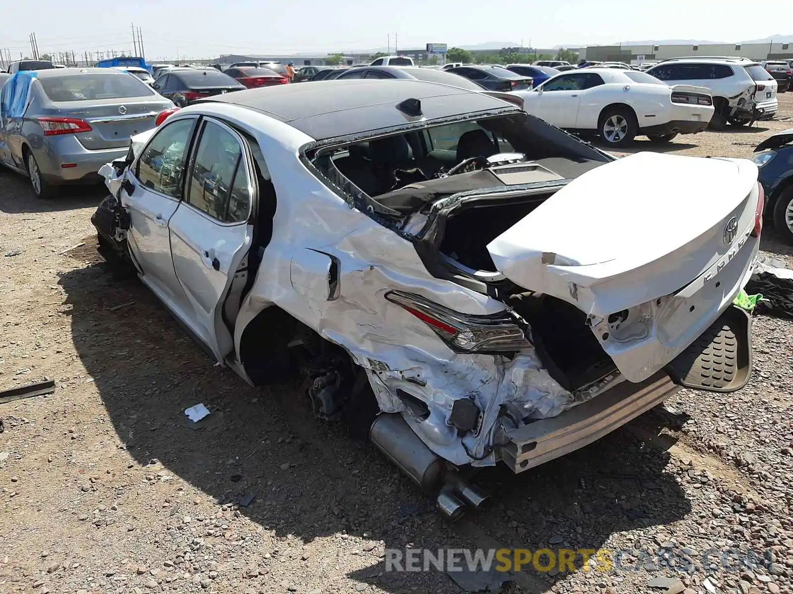 3 Photograph of a damaged car 4T1BZ1HK2KU031963 TOYOTA CAMRY 2019