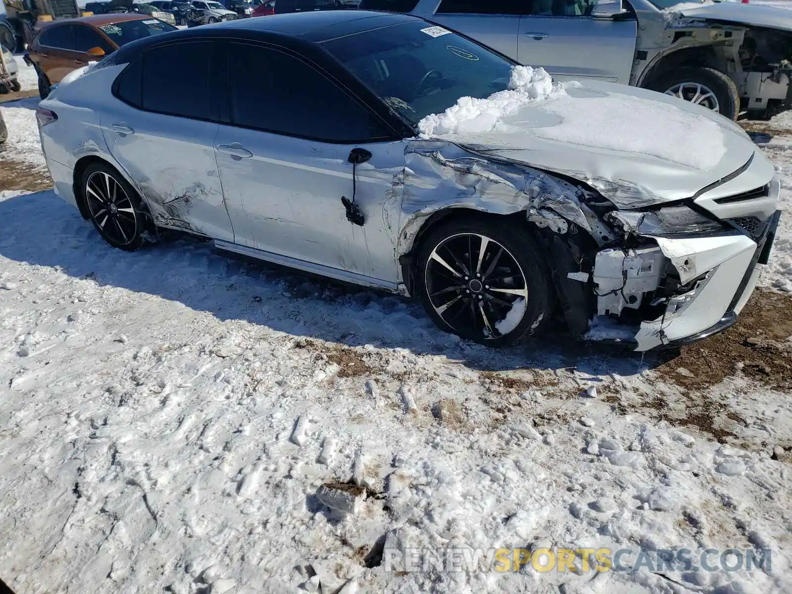 9 Photograph of a damaged car 4T1BZ1HK2KU032420 TOYOTA CAMRY 2019