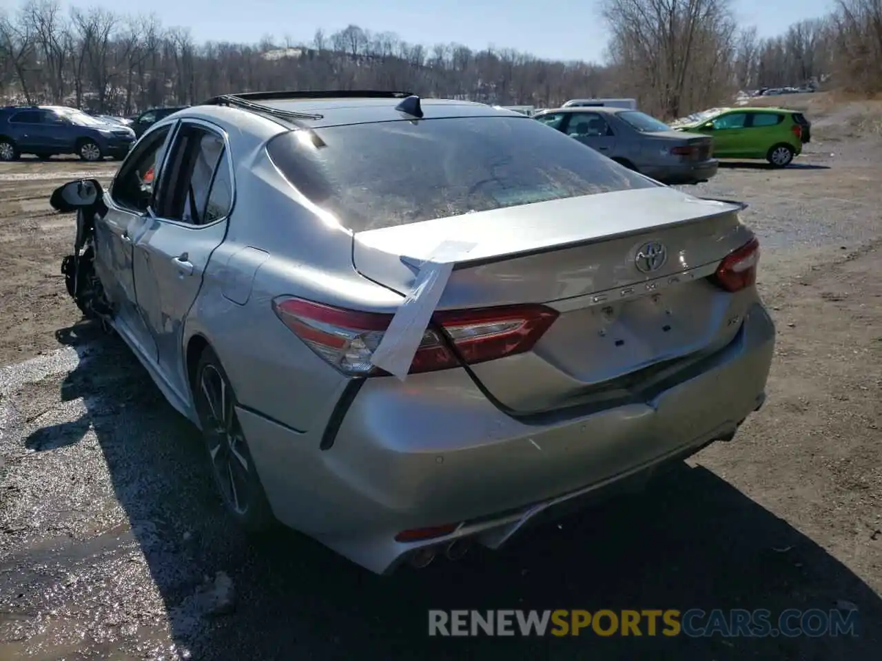 3 Photograph of a damaged car 4T1BZ1HK2KU032868 TOYOTA CAMRY 2019