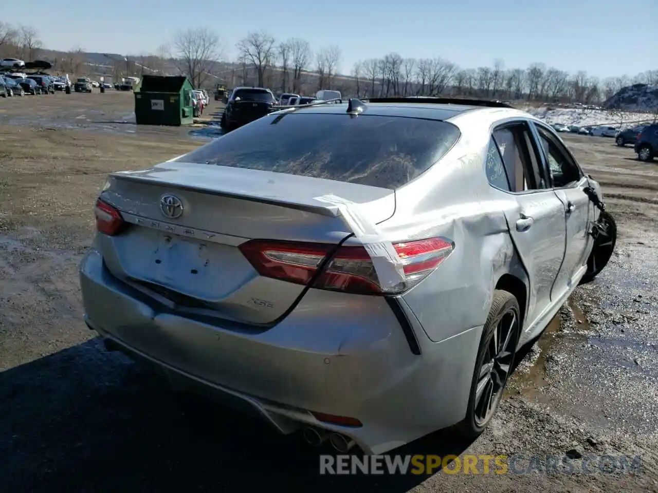 4 Photograph of a damaged car 4T1BZ1HK2KU032868 TOYOTA CAMRY 2019