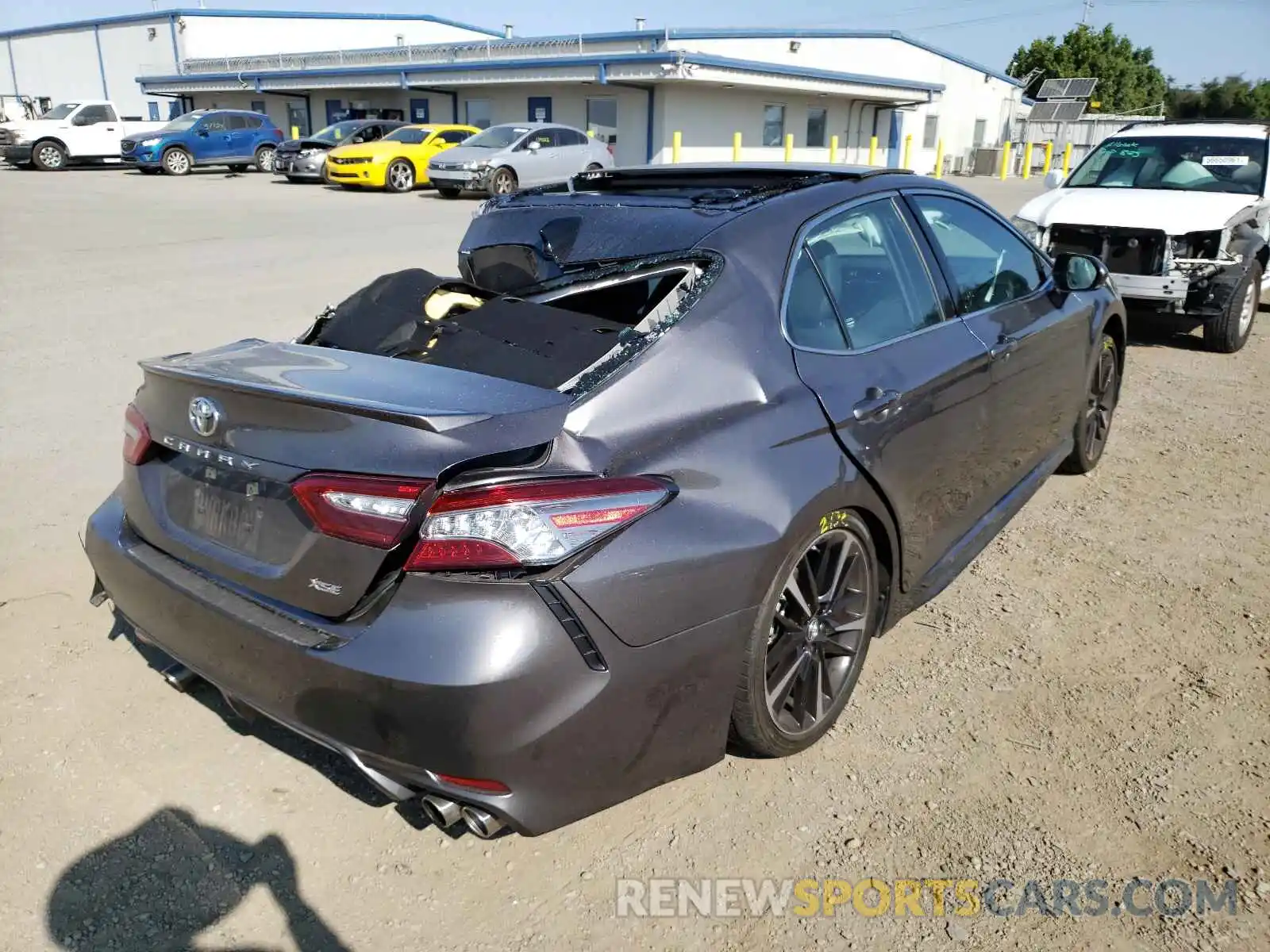 4 Photograph of a damaged car 4T1BZ1HK2KU507774 TOYOTA CAMRY 2019